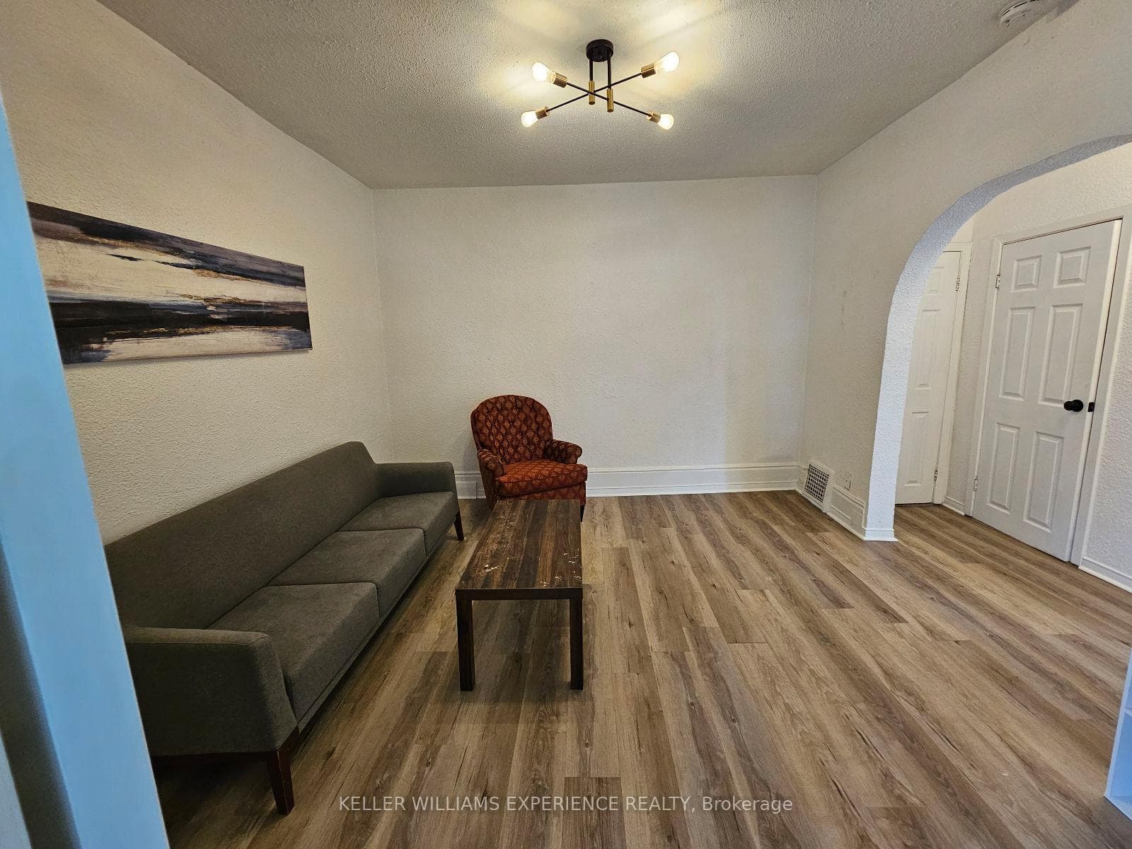 29 Peel Street Unit 1 photo 4