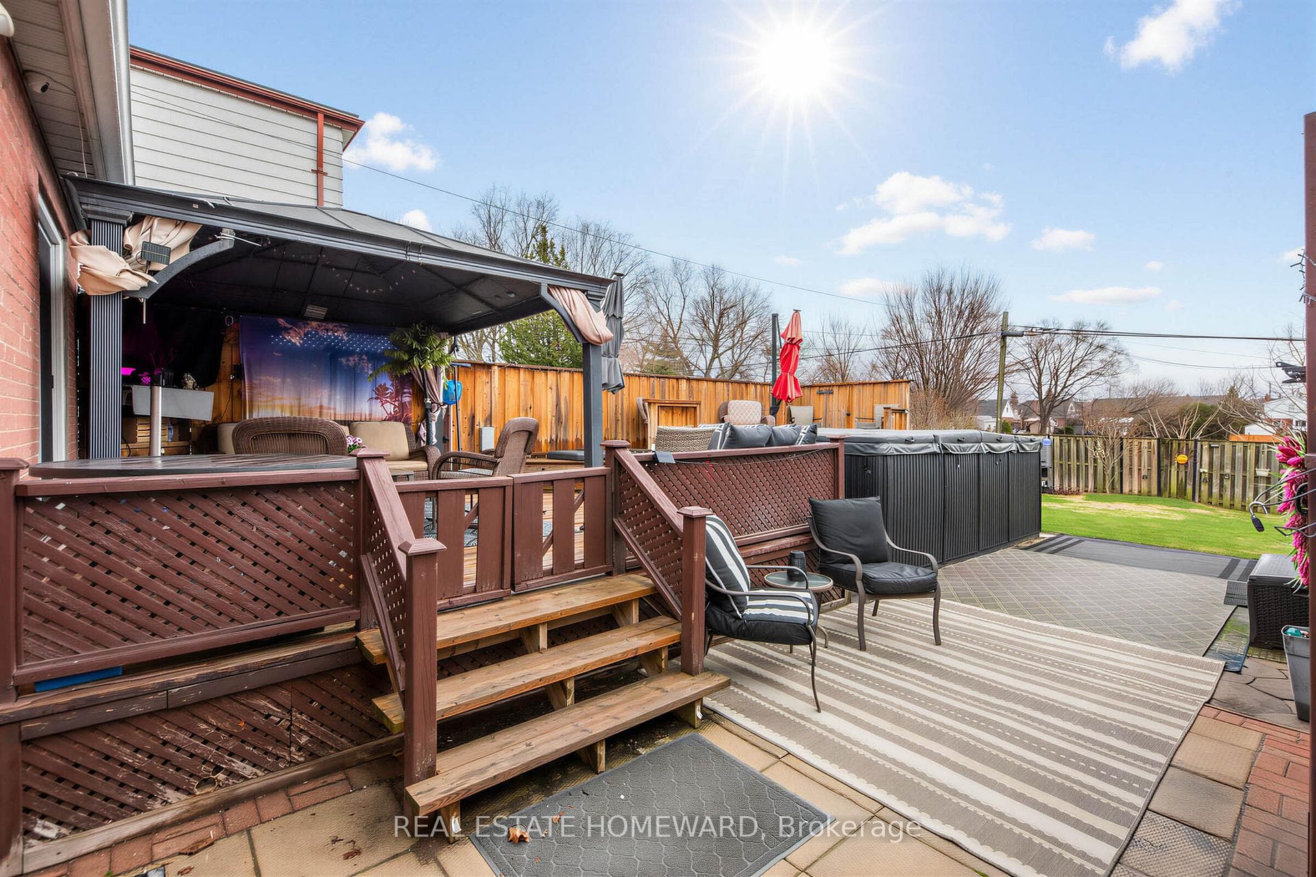 15 Medonte Avenue photo 39