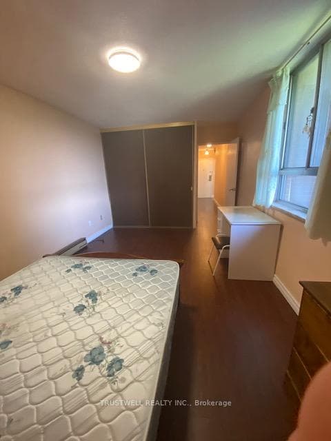 1 Massey Square Unit 519 photo 10