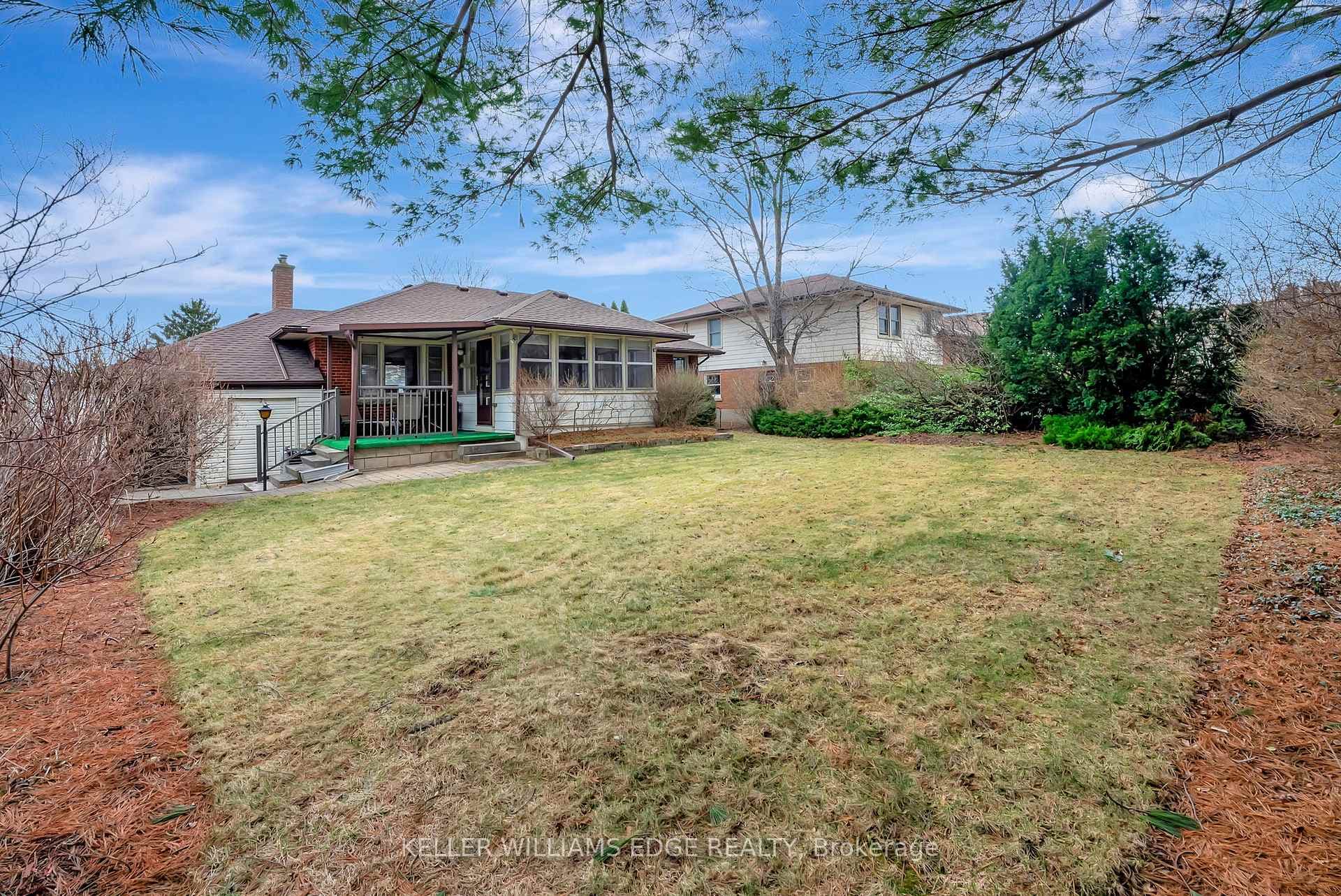 10 James Avenue photo 34