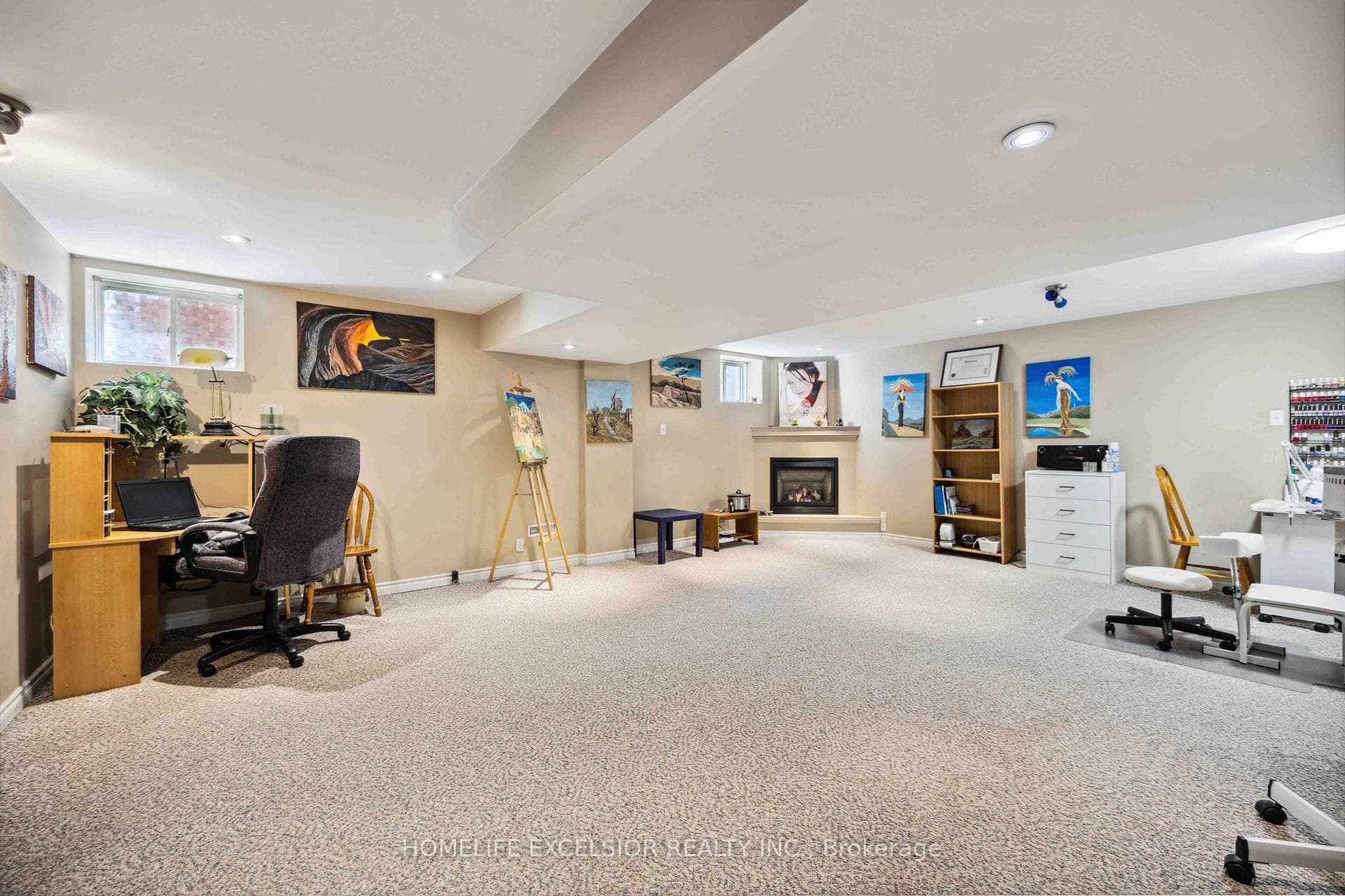 39 Desert View Crescent photo 24