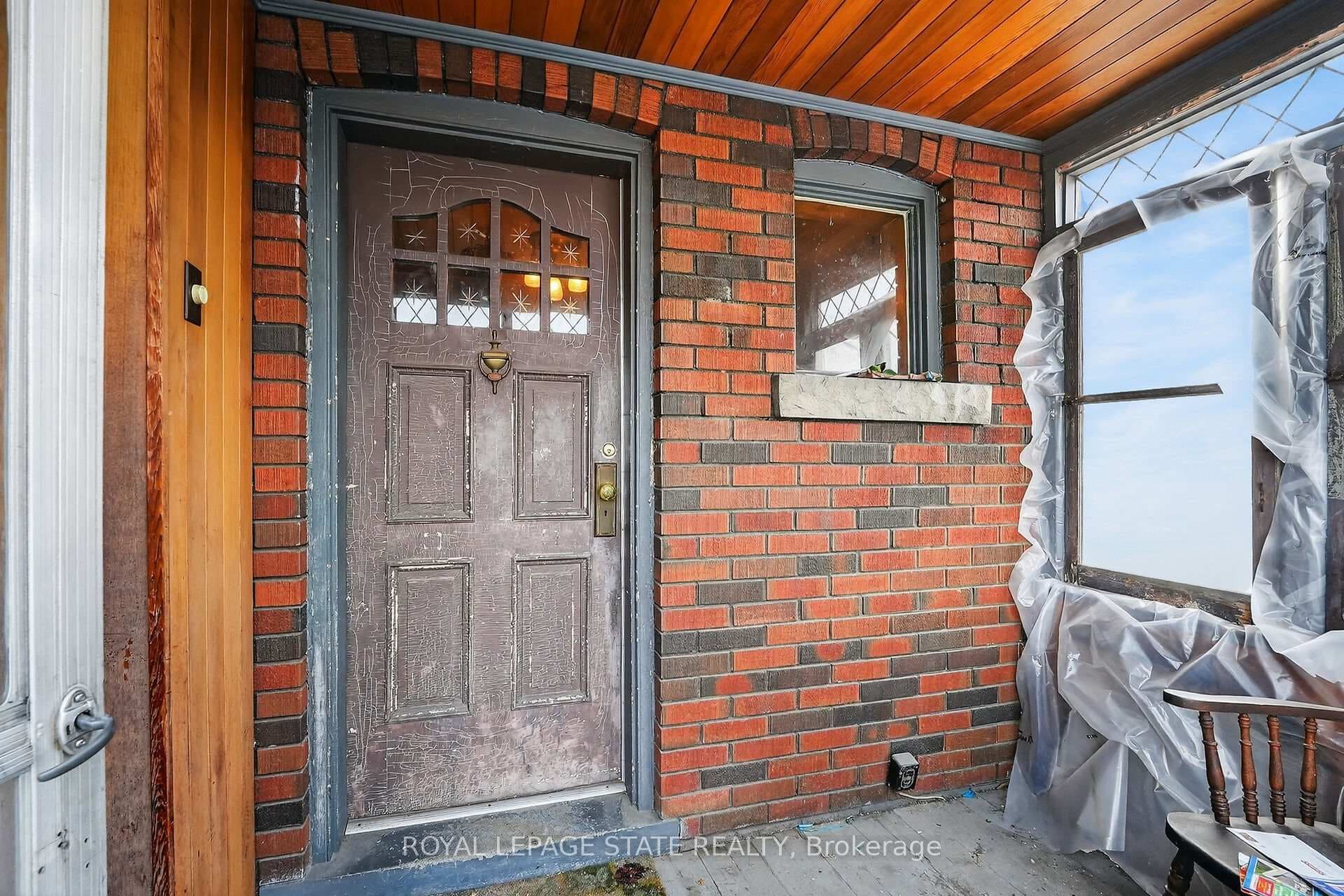 240 Paling Avenue photo 6