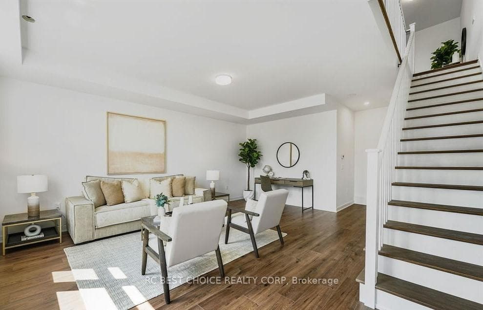 3058 Trailside Drive photo 4