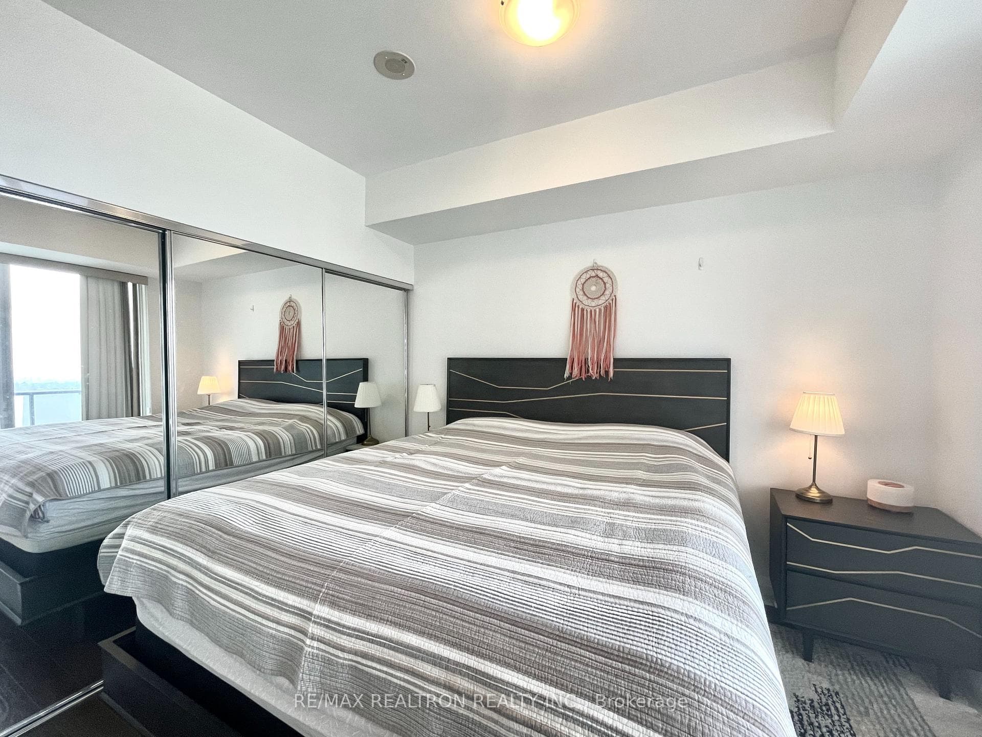 1080 Bay Street Unit 3506 photo 14