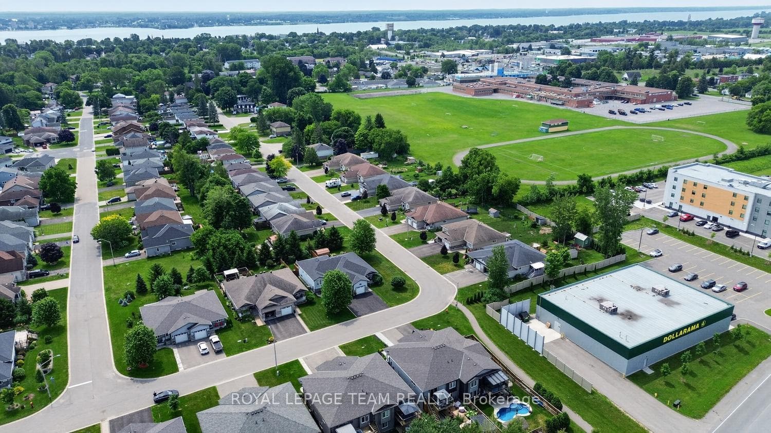 321 Fischl Drive photo 4
