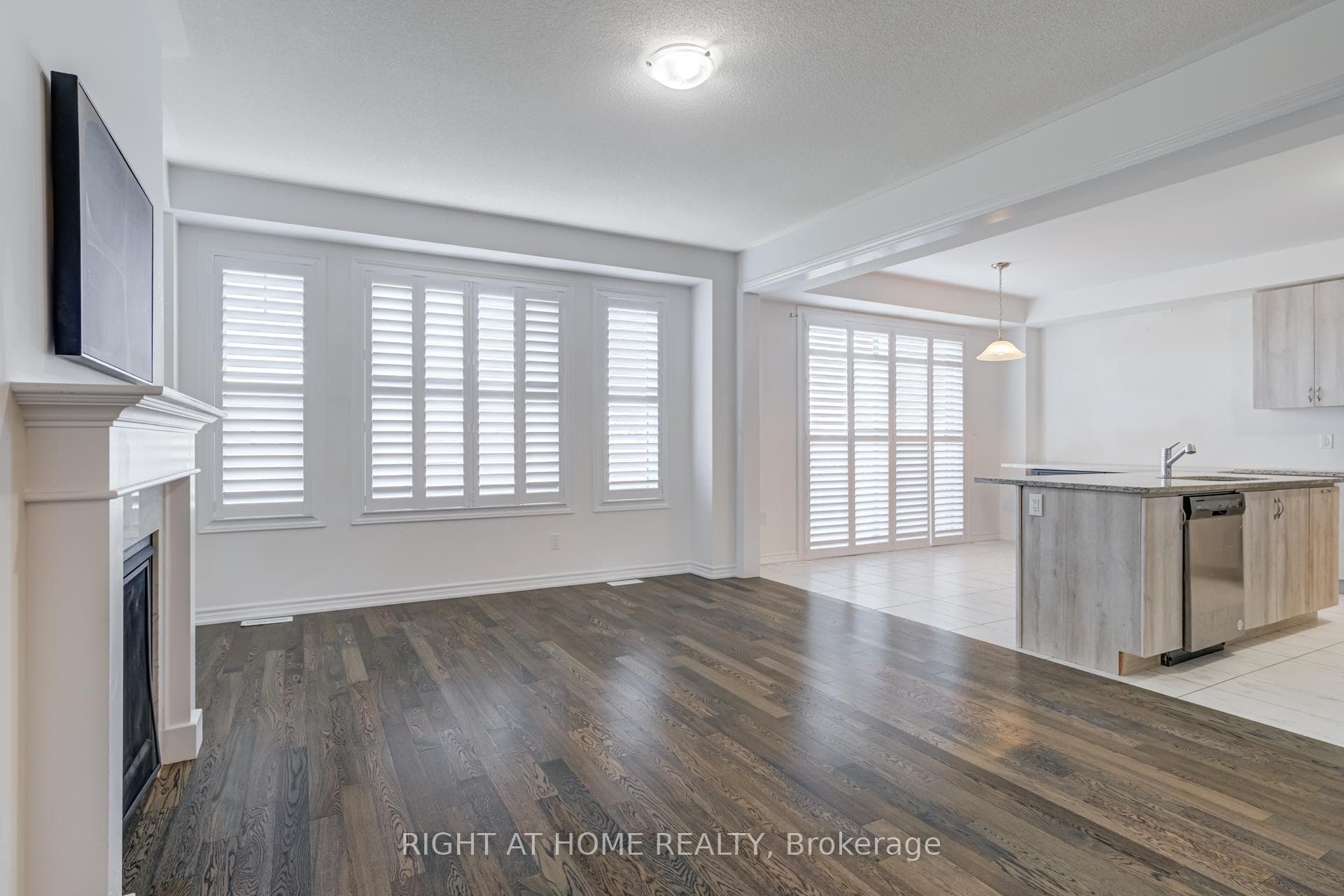 14 Moorhart Crescent photo 7