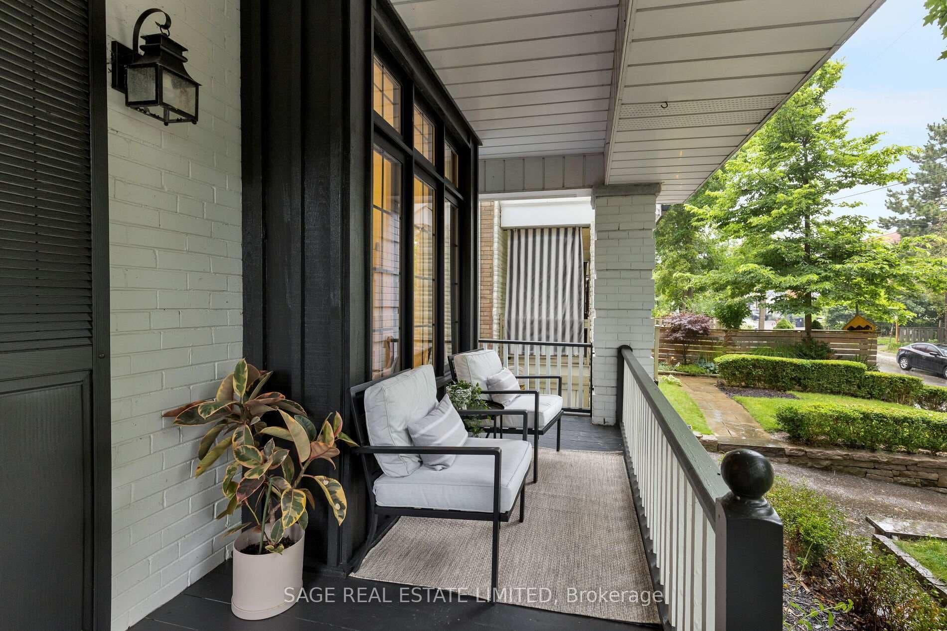 254 Ashdale Avenue photo 2