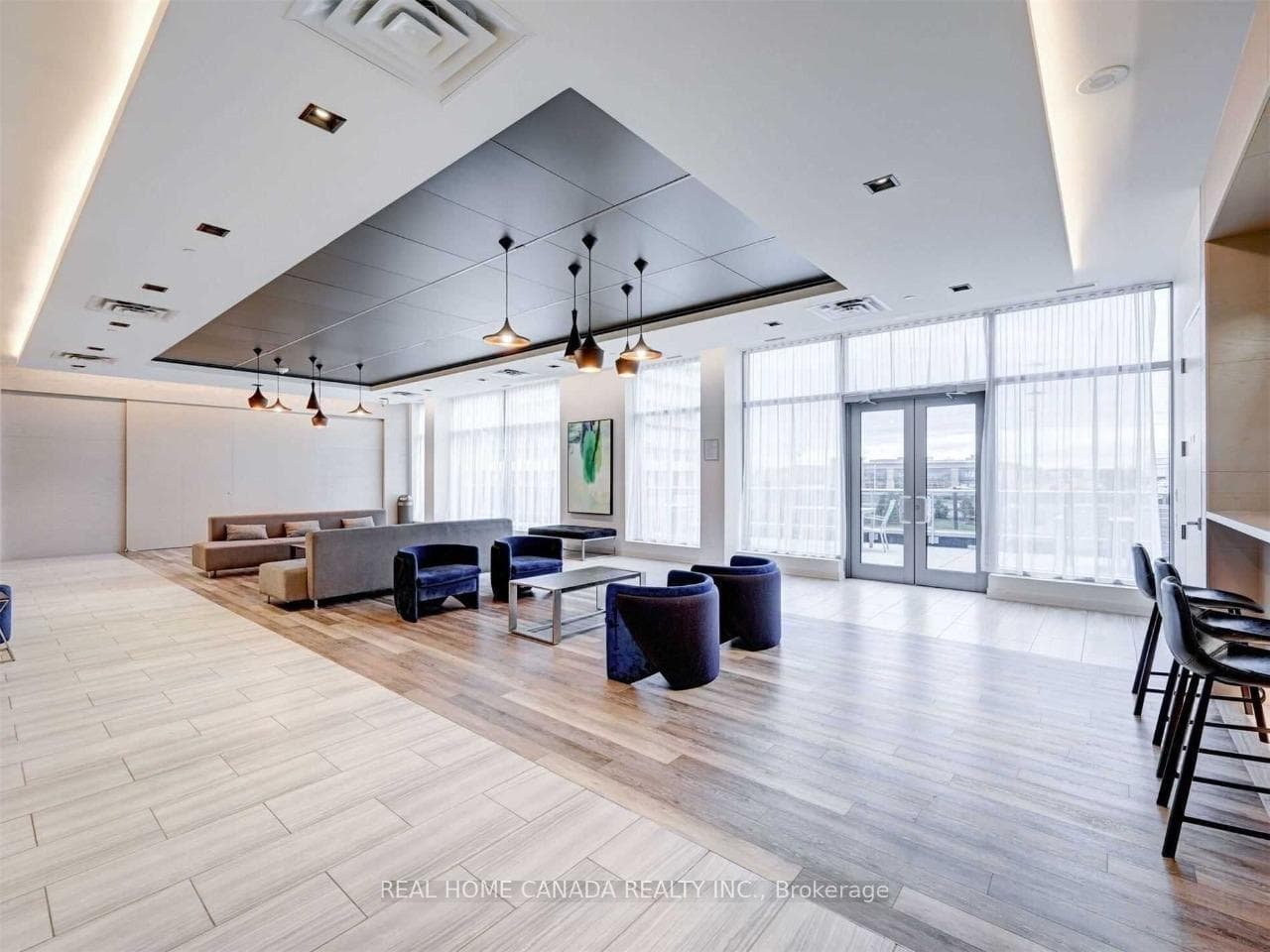 4655 Glen Erin Drive Unit 1406 photo 4