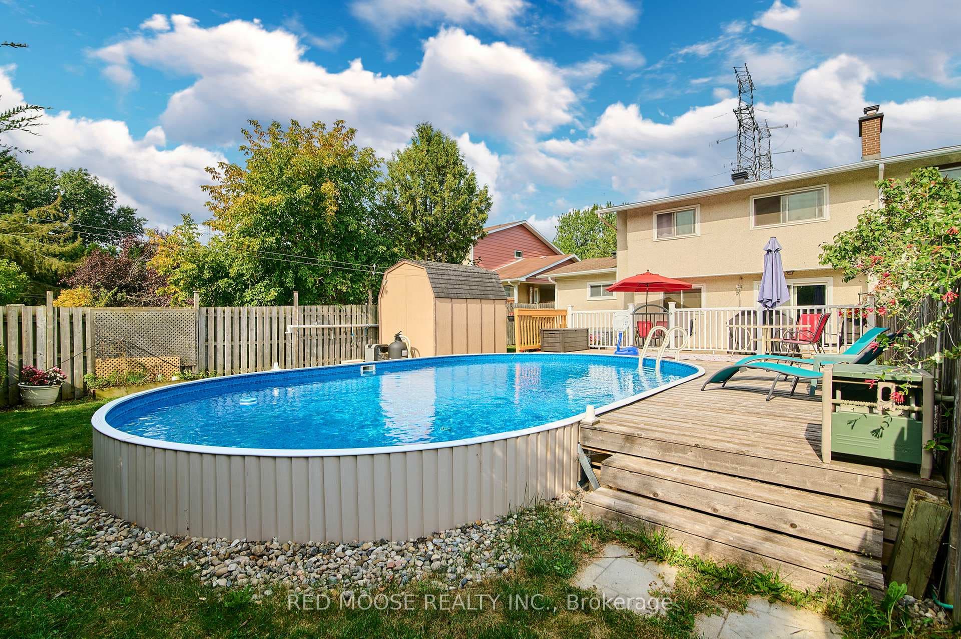 110 Woodfield Drive photo 40