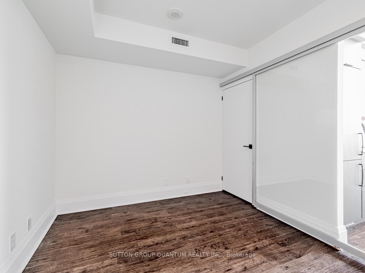 5 Hanna Avenue Unit 741 photo 16