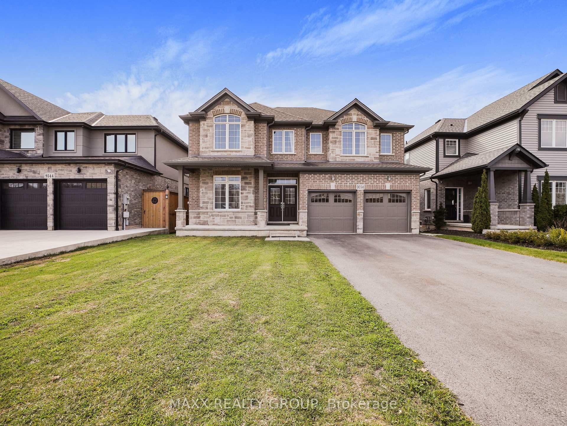 9354 Shoveller Drive photo 3