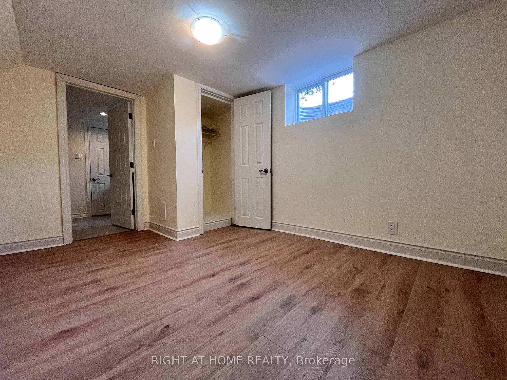 195 Taylor Mills Drive Unit Lower photo 10