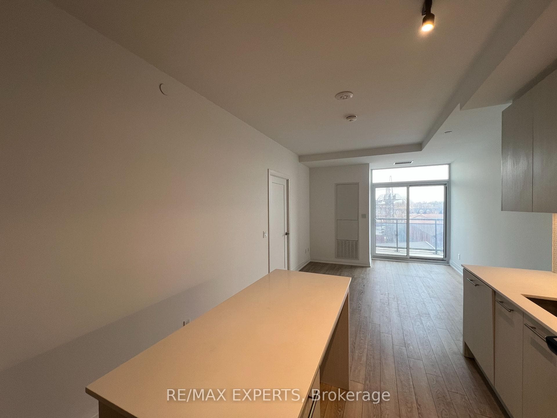 286 Main Street Unit 413 photo 13