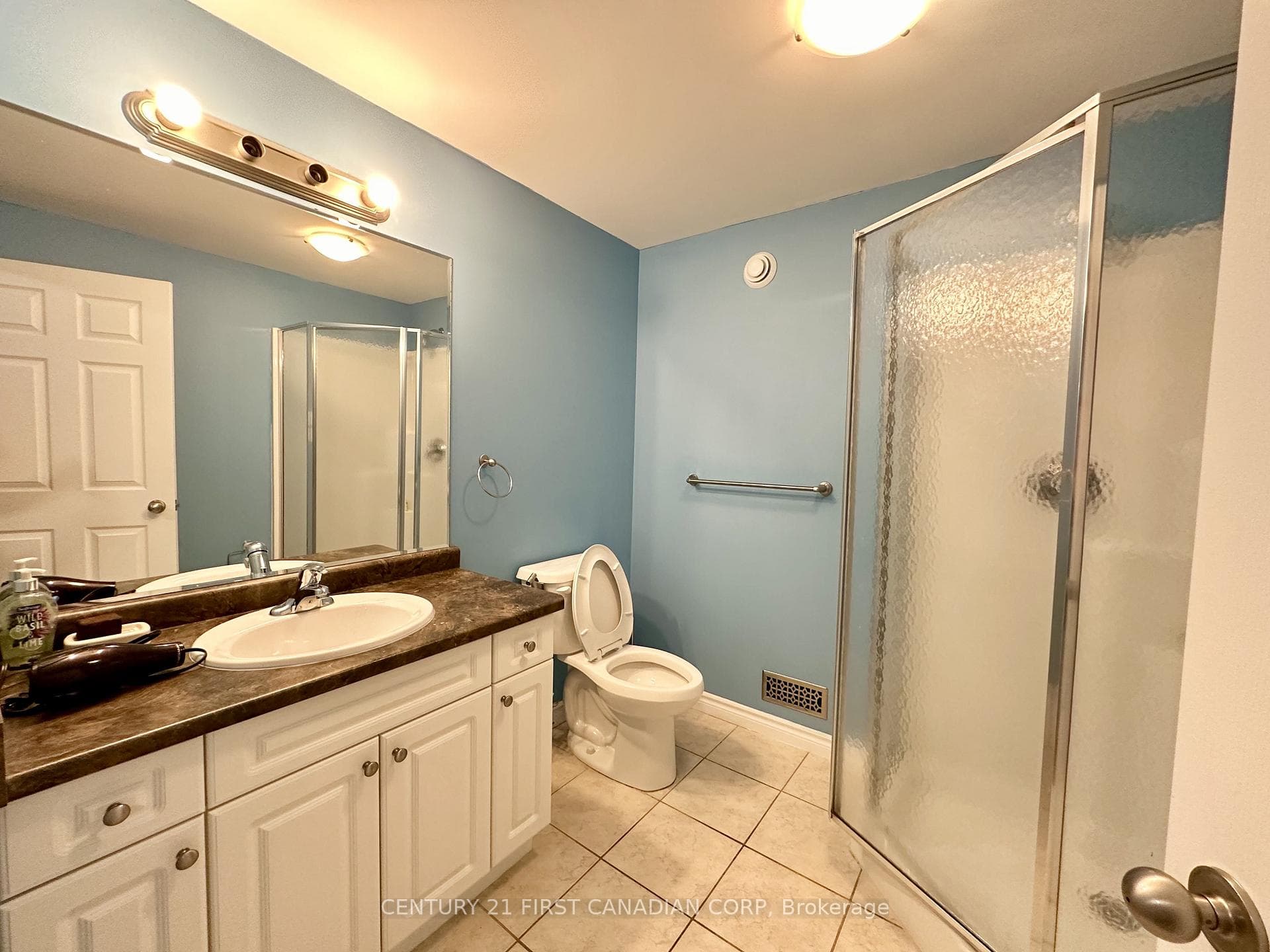 943 Whetherfield Street Unit 14 photo 12