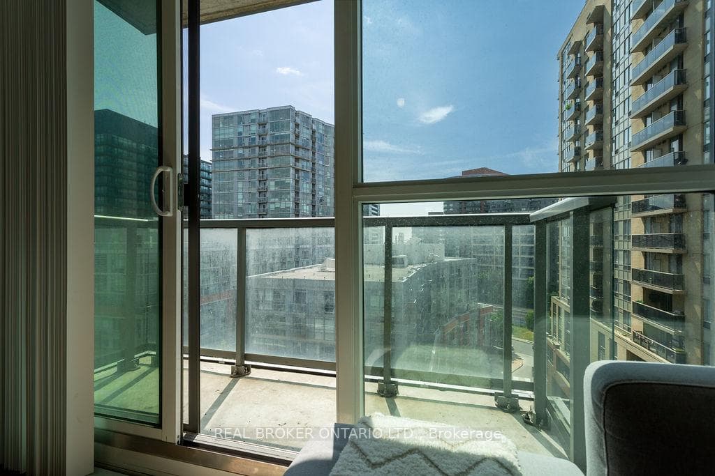 68 Abell Street Unit 1108 photo 15