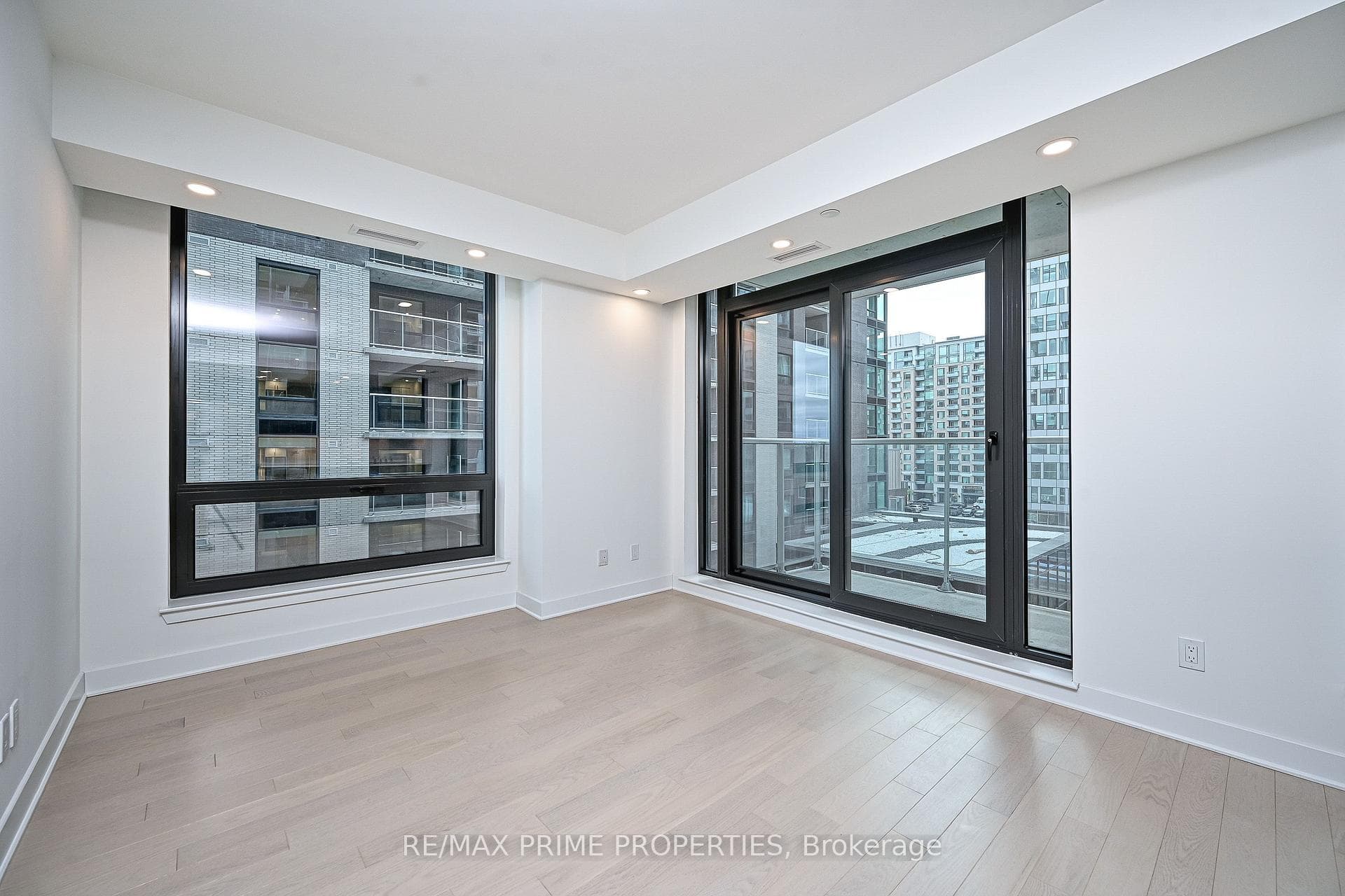 180 GEORGE Street Unit 508 photo 4