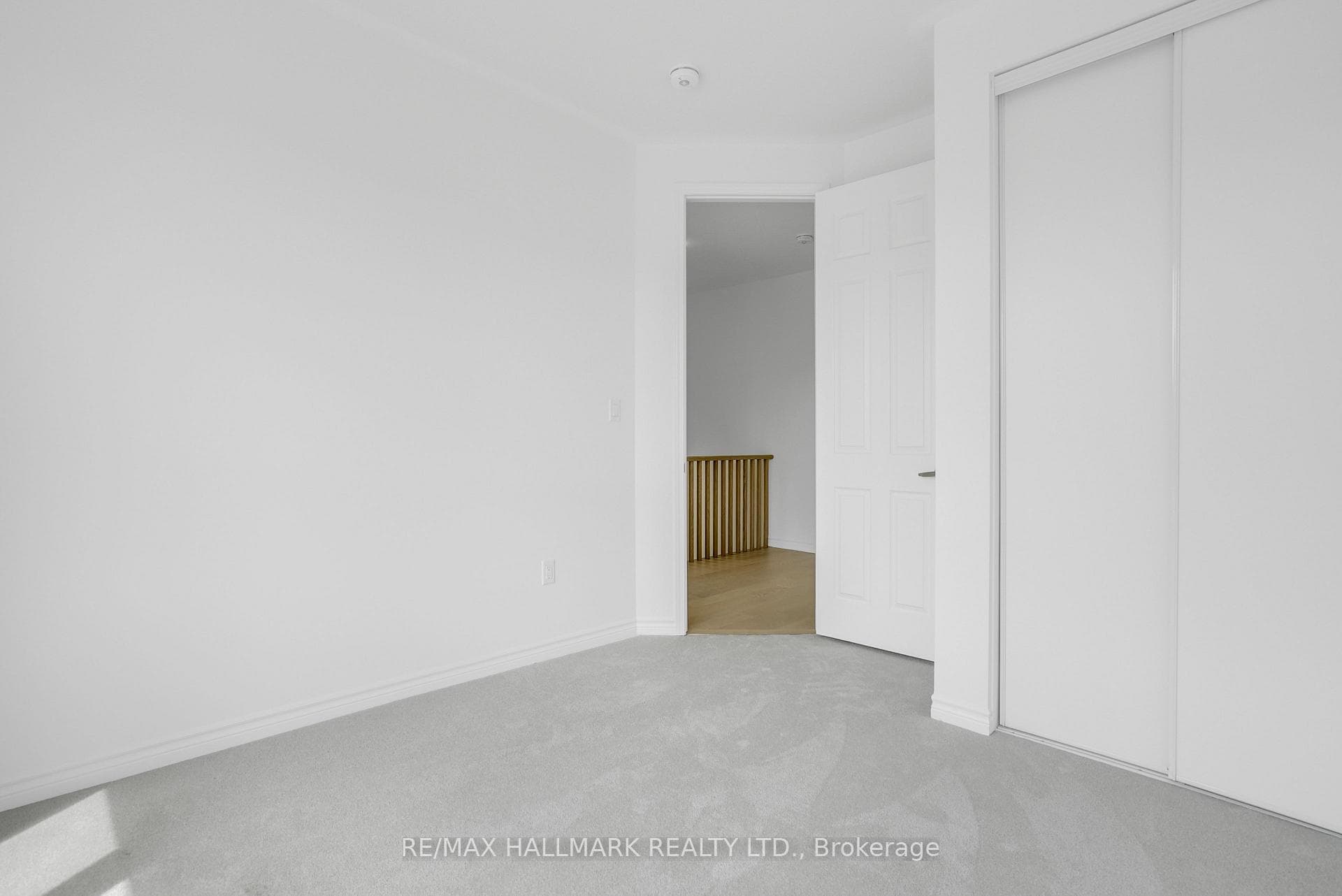 15 Foxley Heights photo 28