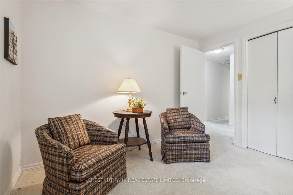 Double closet in 2nd bedroom