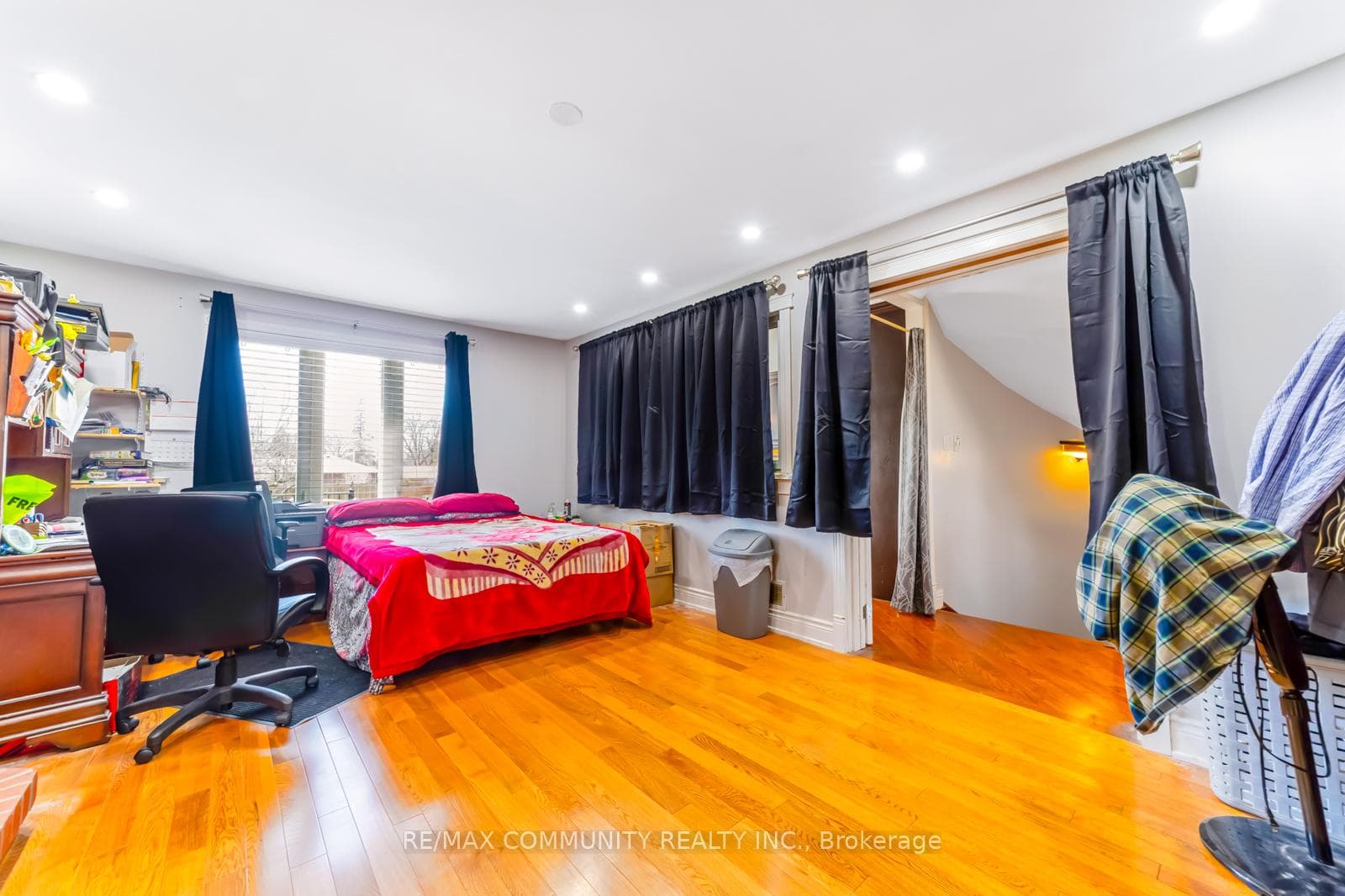 56 Cedar Brae Boulevard photo 17