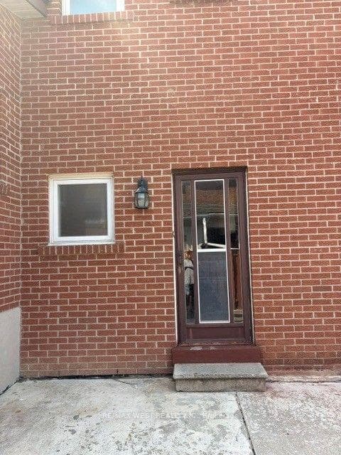98 Jeanne Drive photo 25