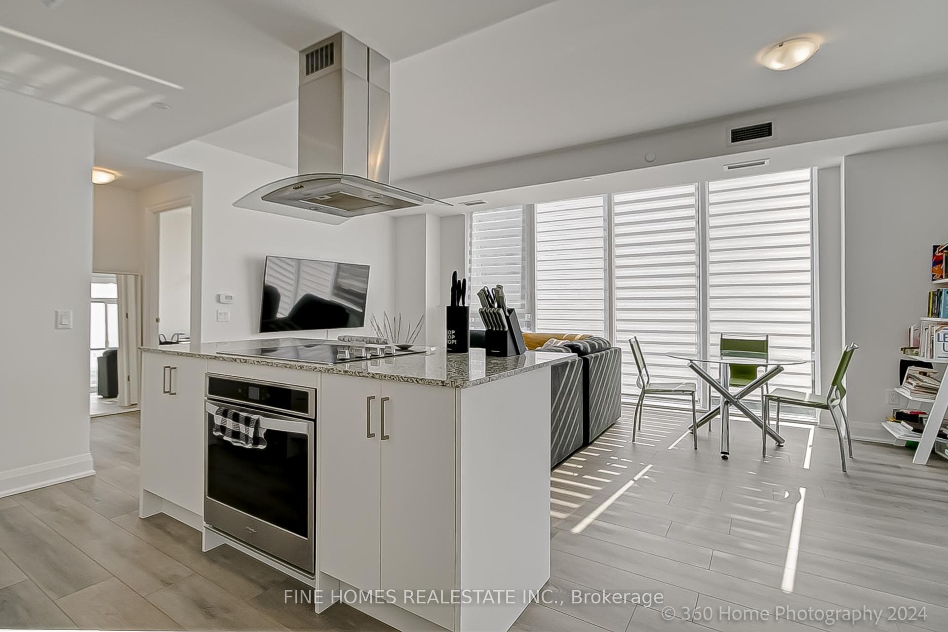 20 Gatineau Drive Unit 1508 photo 17