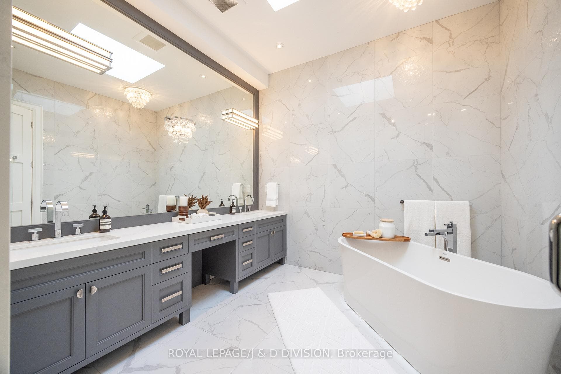 57 Astley Avenue photo 24