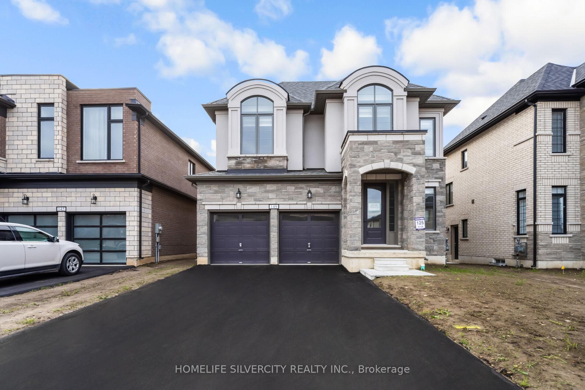 149 Harwood Avenue photo 2
