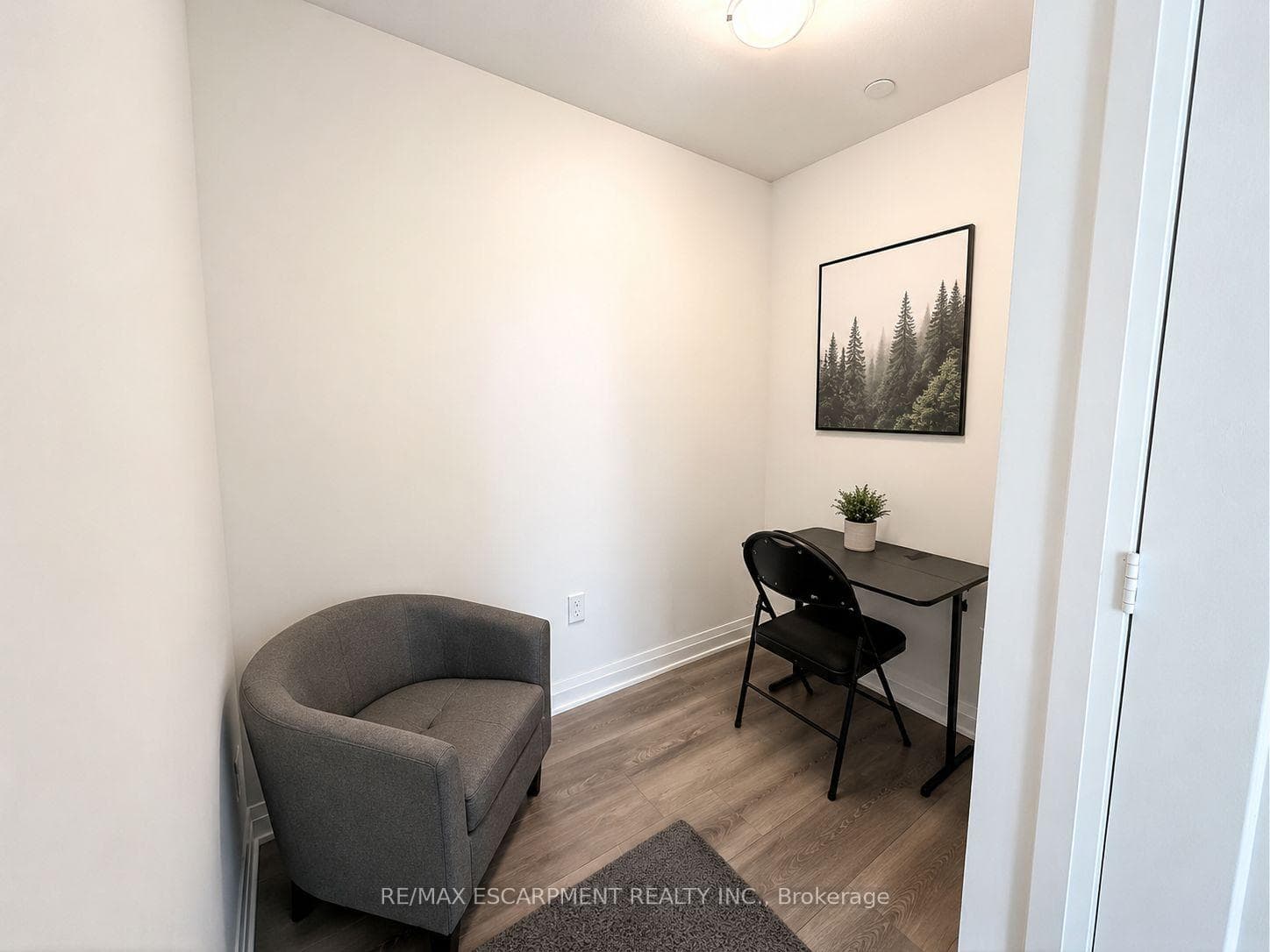 509 Dundas Street Unit 616 photo 17