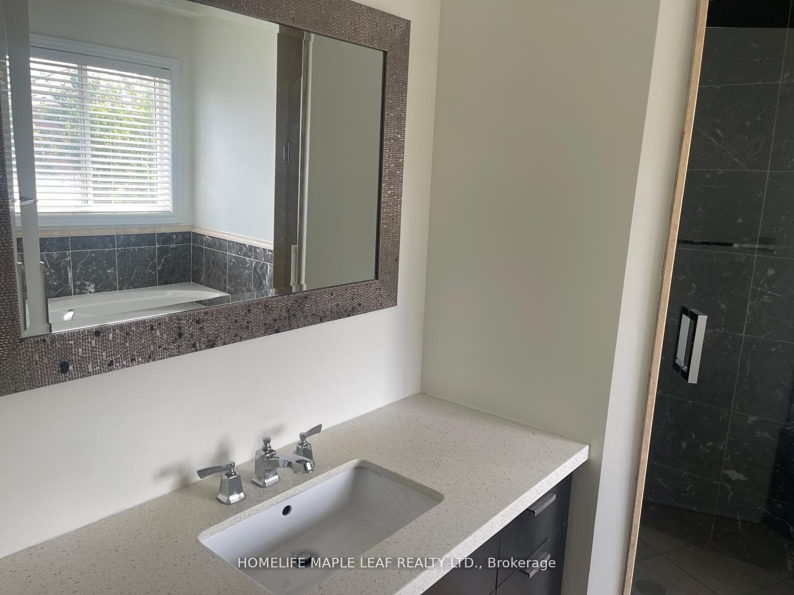 51 Redfinch Crescent photo 8