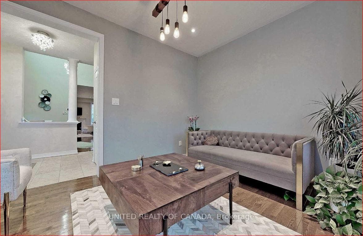 2 Thistle Avenue photo 17