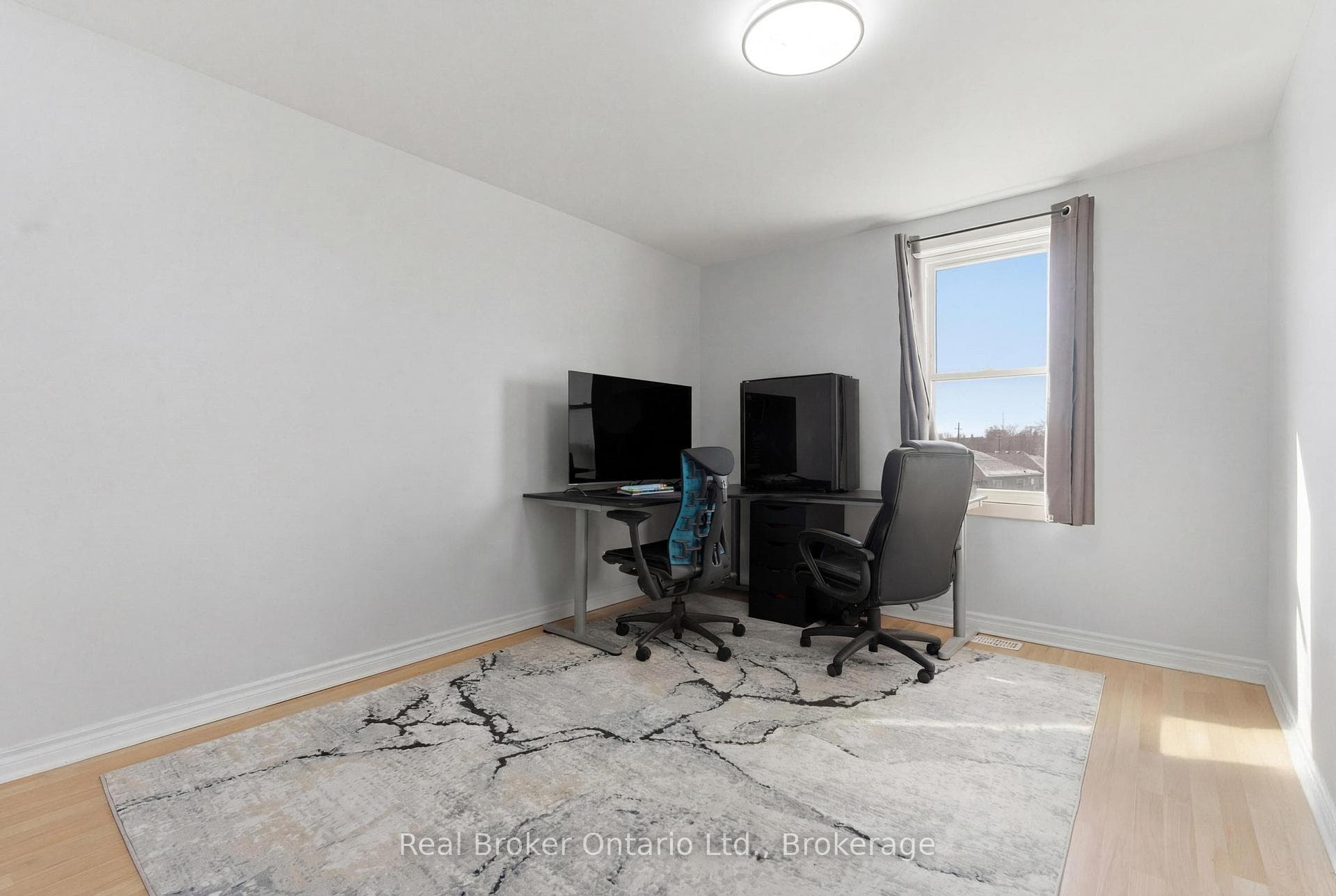 154 Niagara Falls Road photo 19