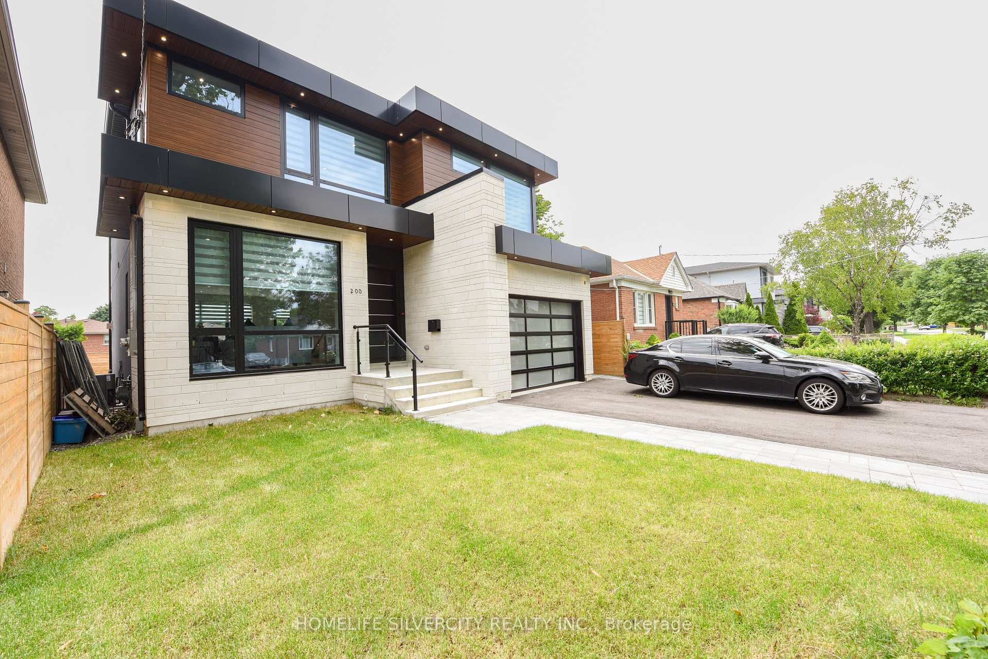 200 Gamma Street Unit Upper photo 1