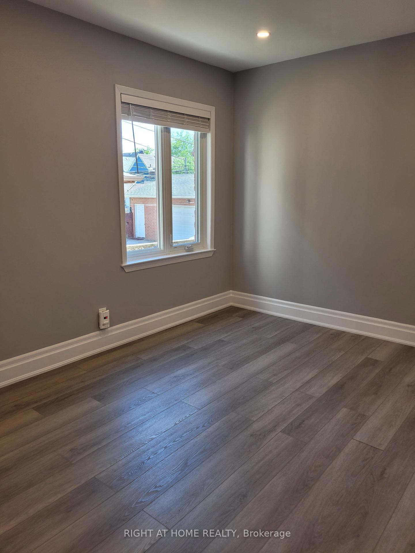 1042 St Clarens Avenue Unit 1 photo 9