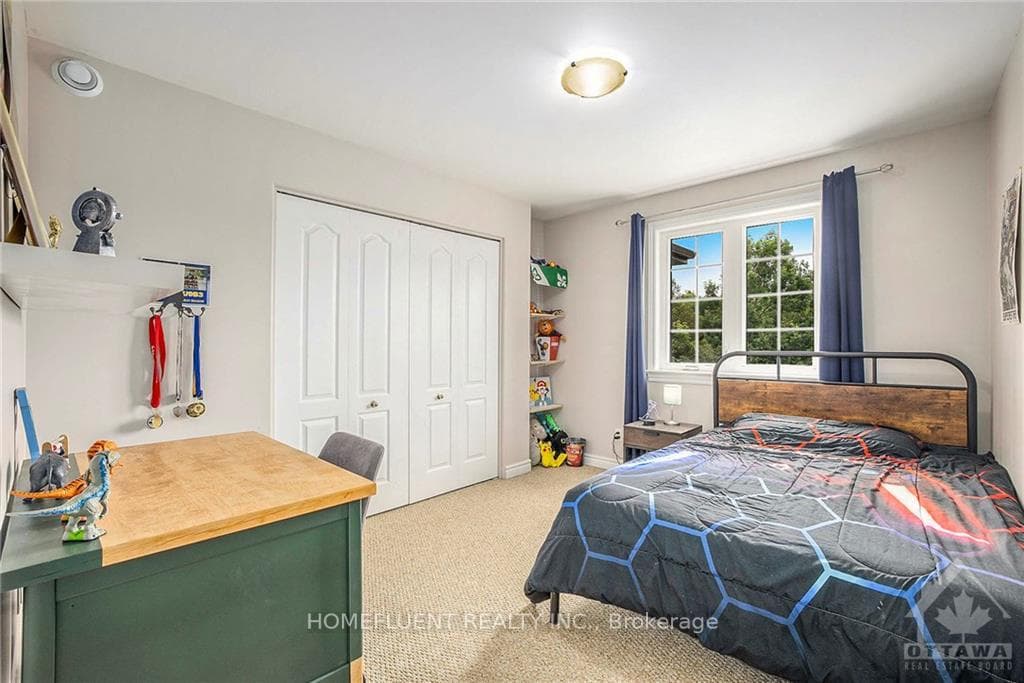 130 POWELL Street photo 16