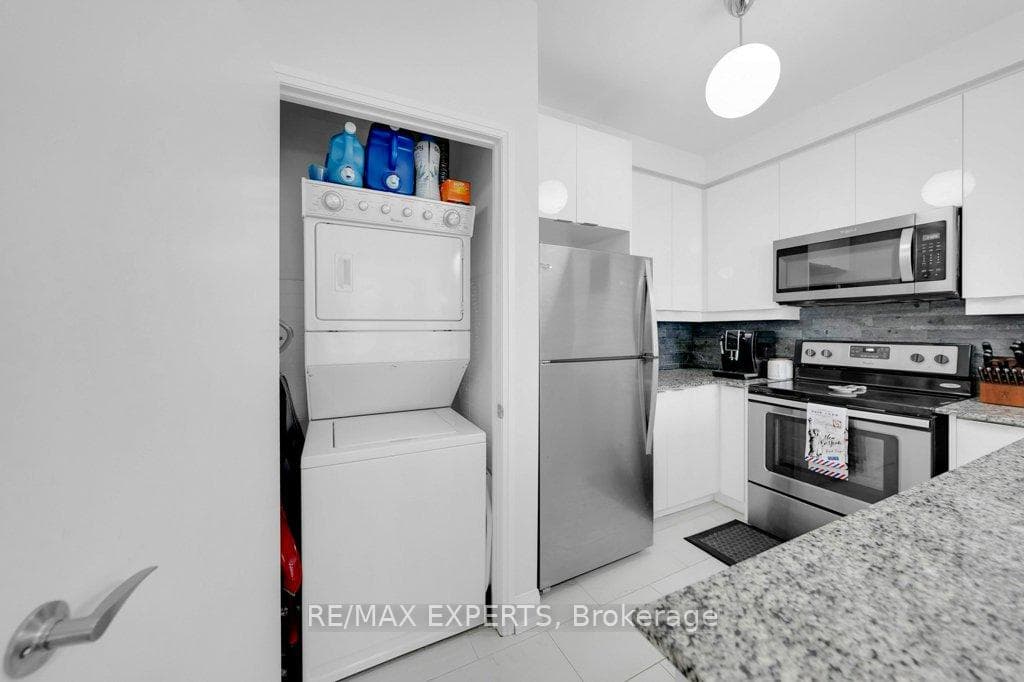 2910 Highway 7 Road Unit 2507 photo 23