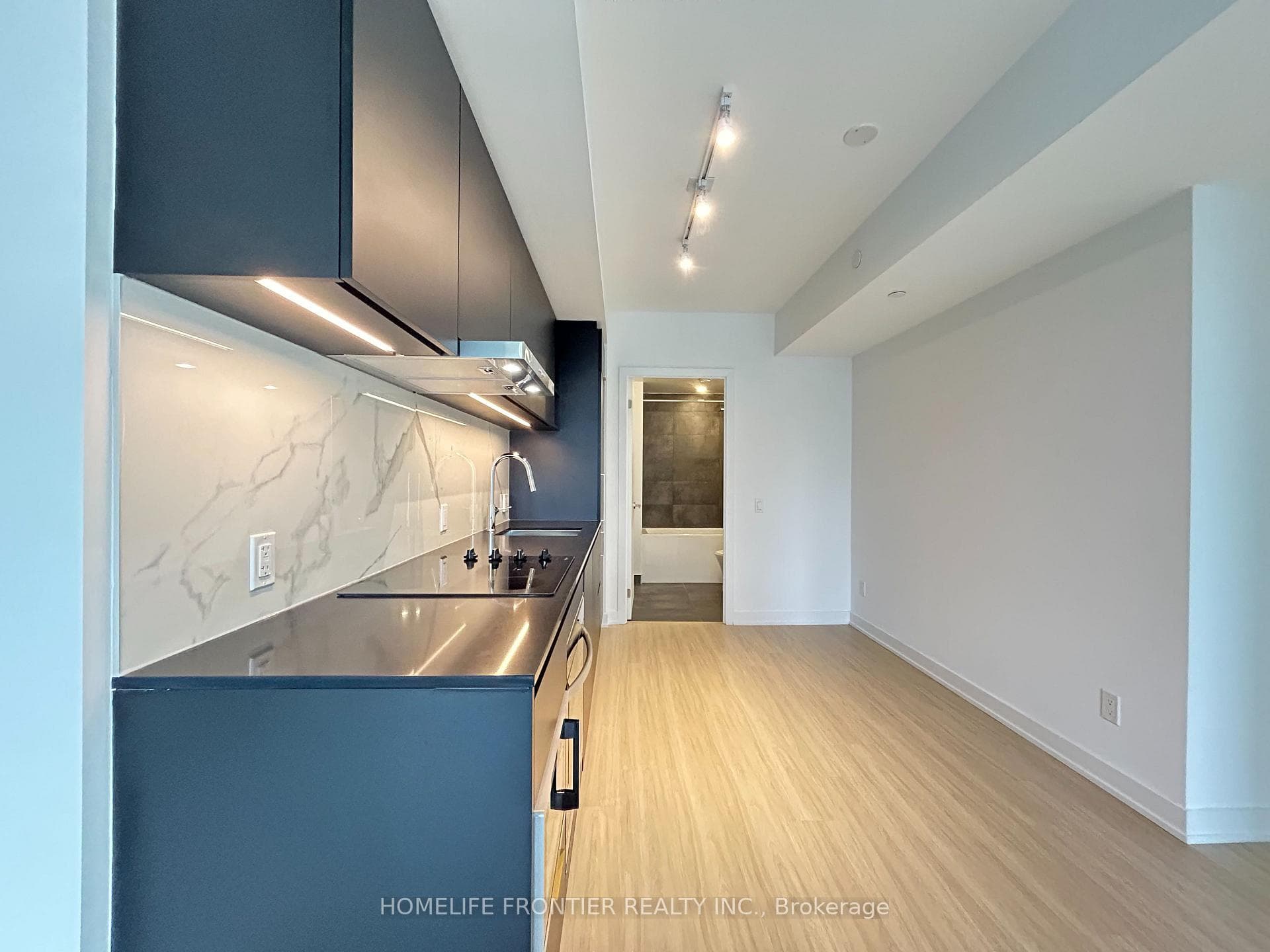 8 Wellesley Street Unit 1210 photo 13