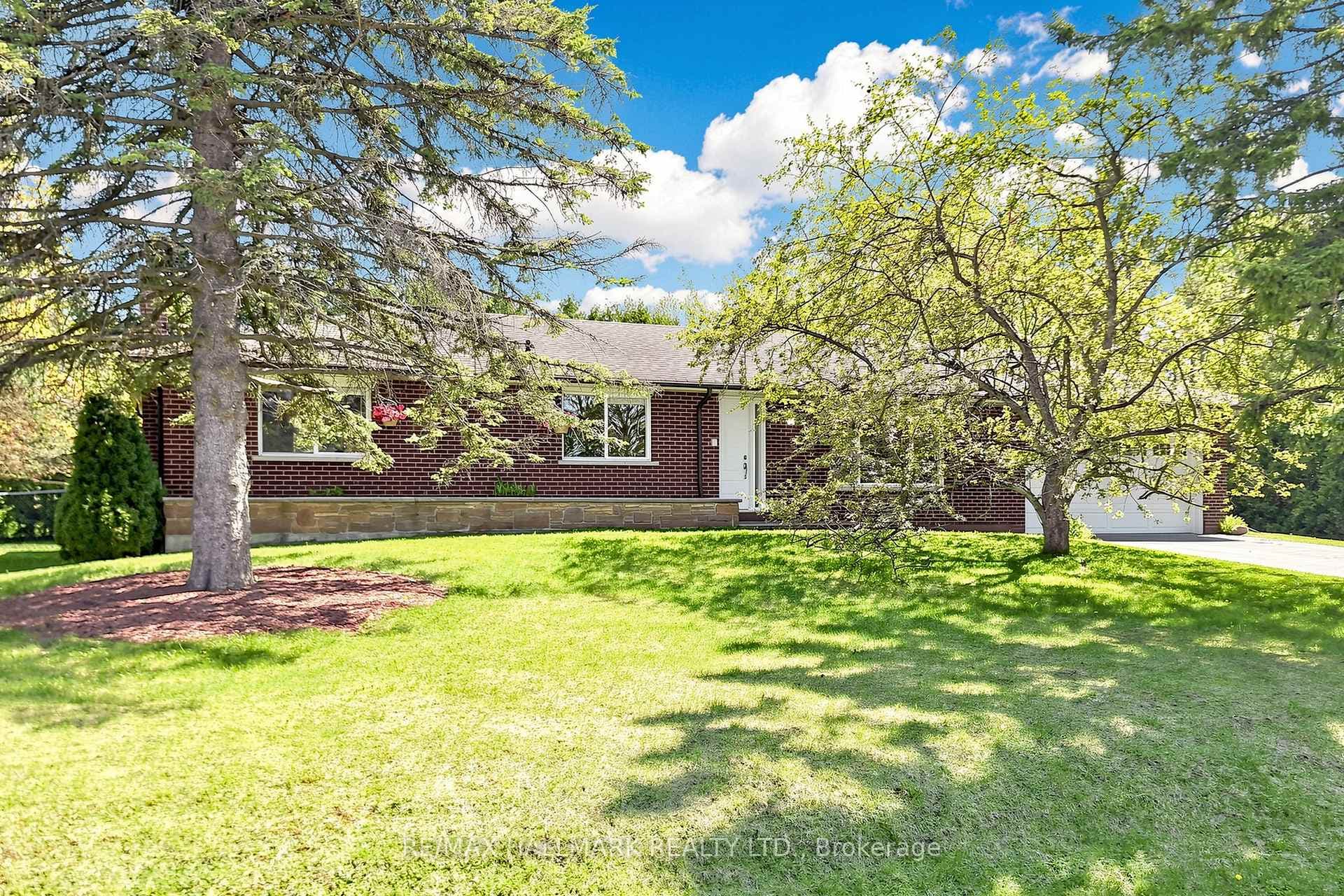 20 Jasmine Crescent photo 1