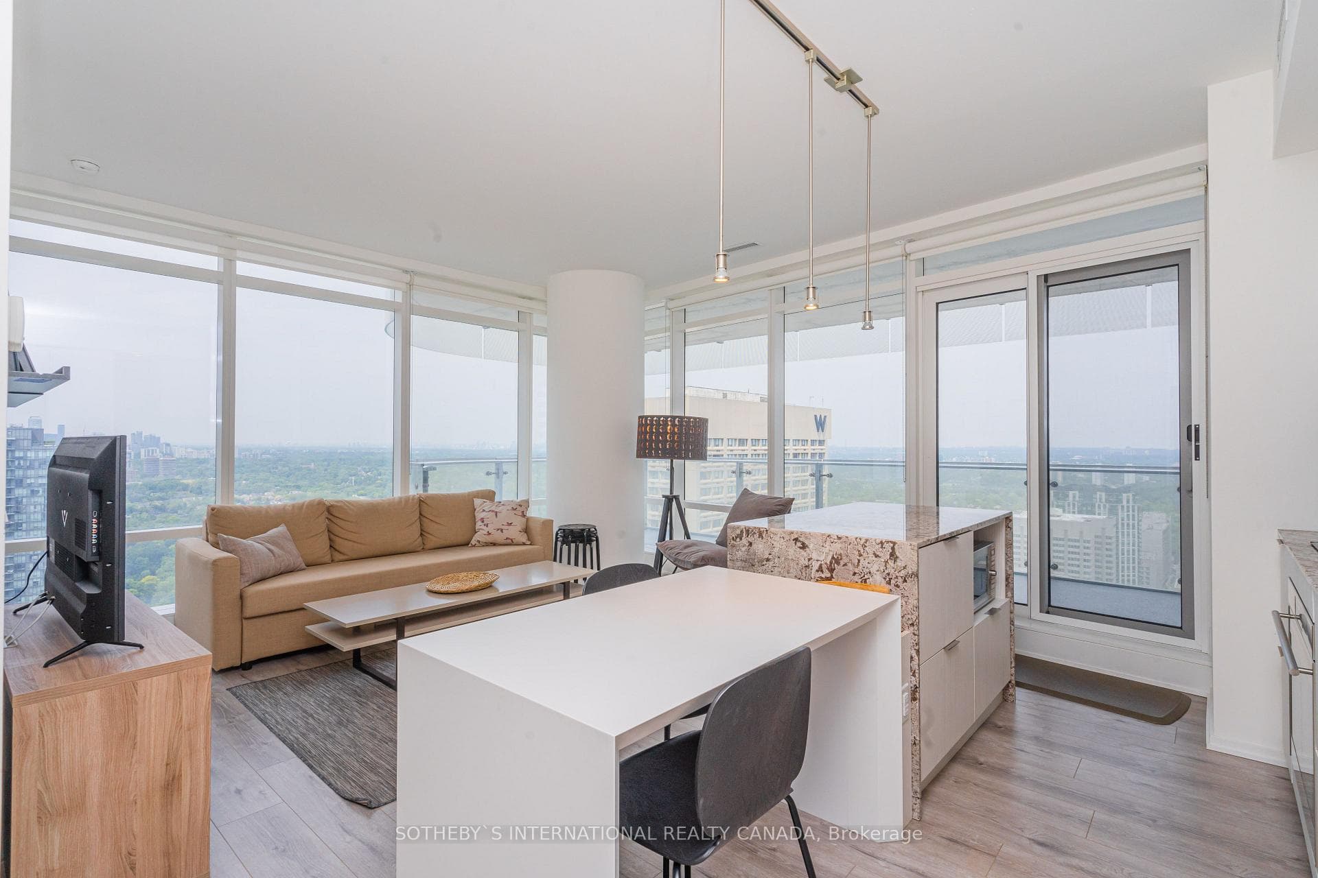 1 Bloor Street Unit 3501 photo 16