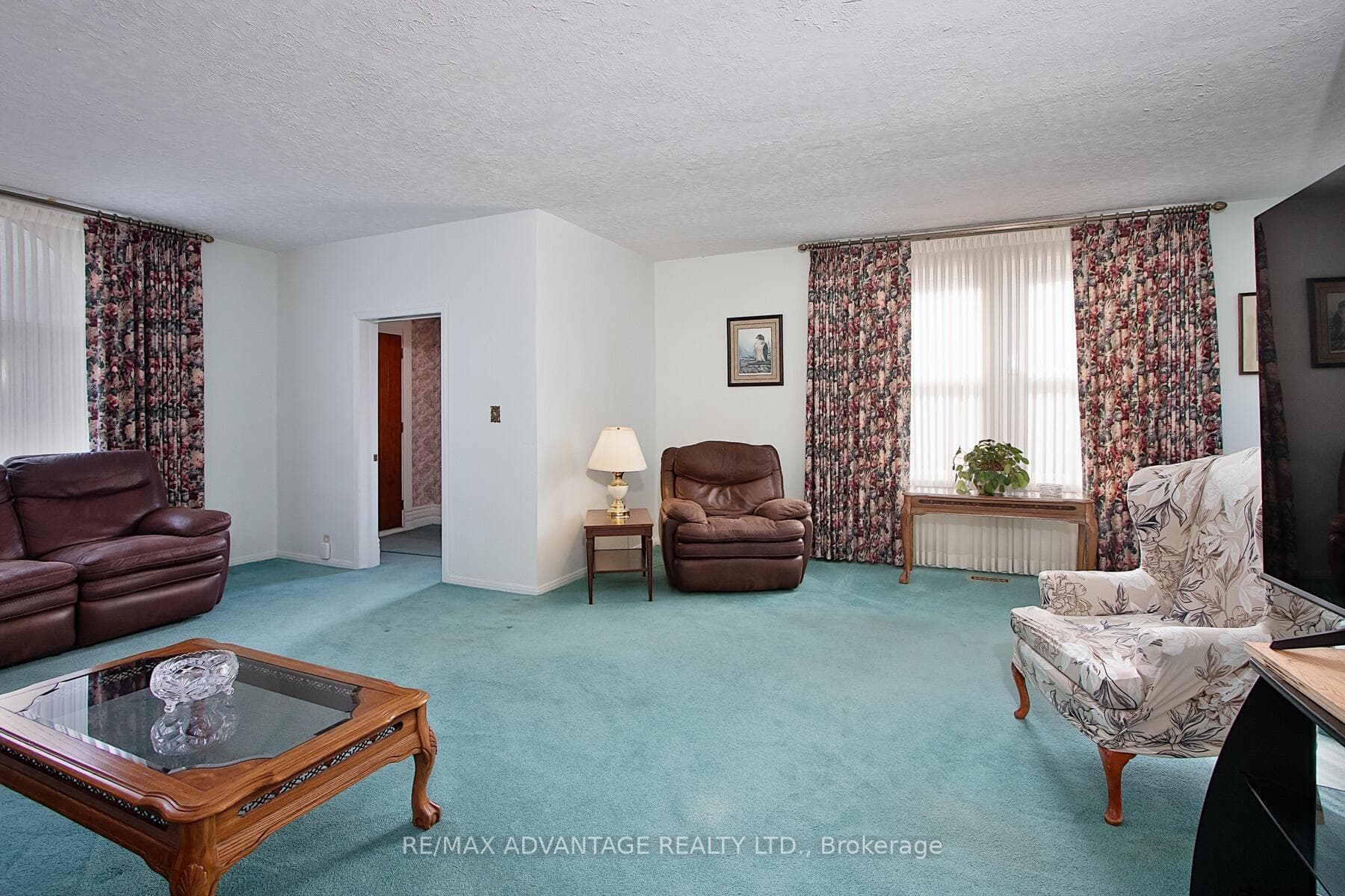 1059 Talbot Street photo 9