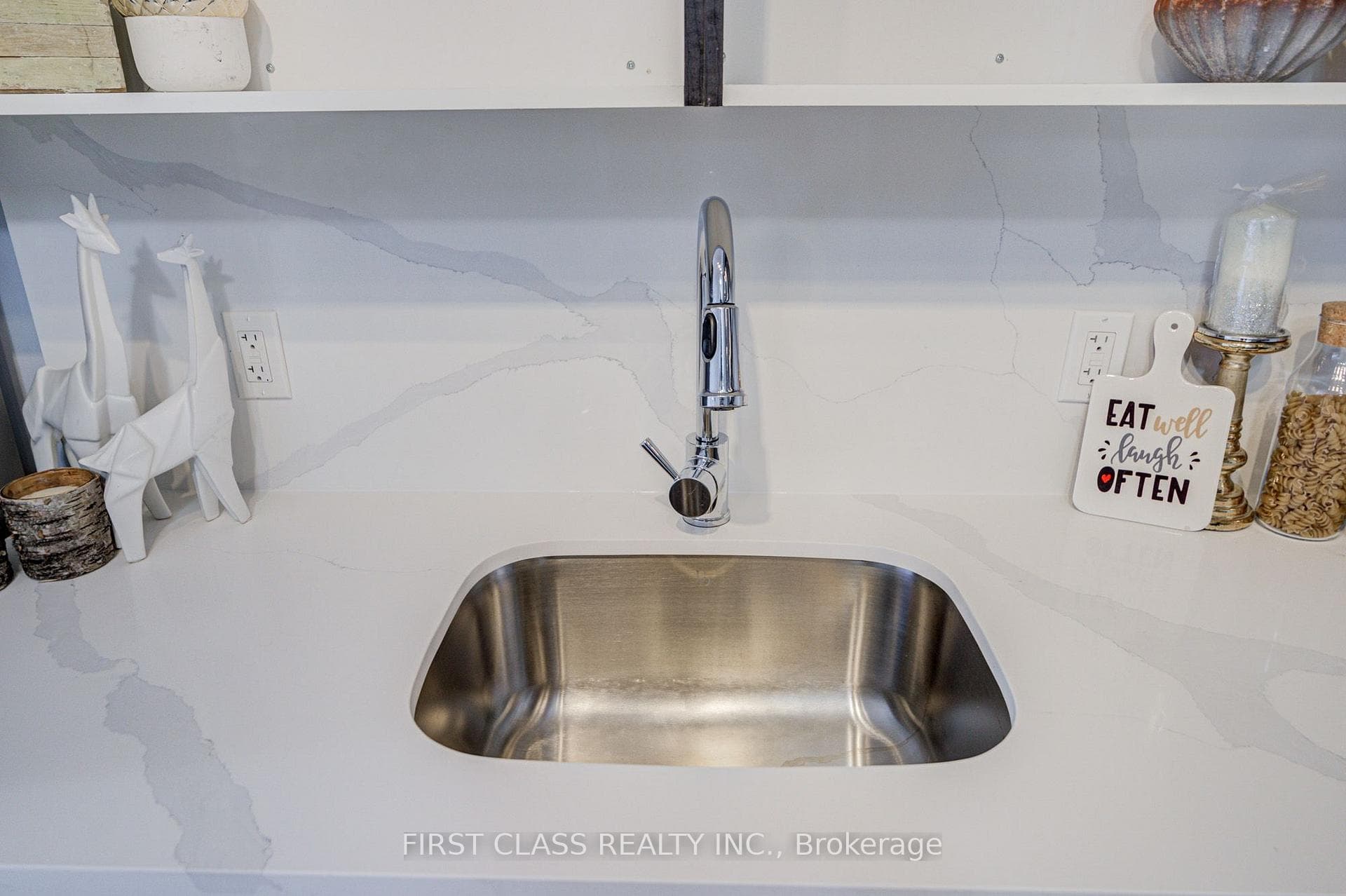 68 Abell Street Unit 527 photo 23