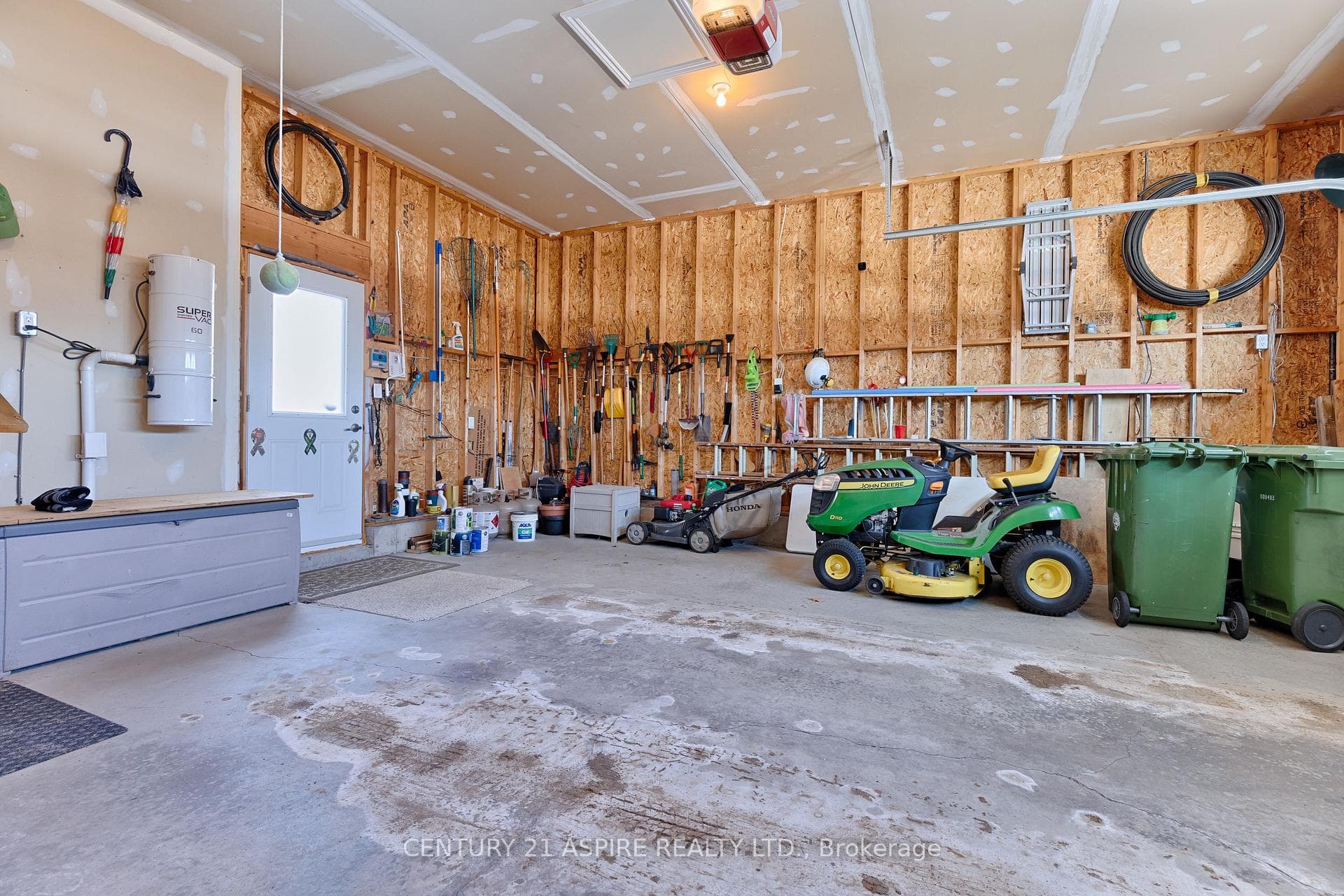 48 Bedard Boulevard photo 38