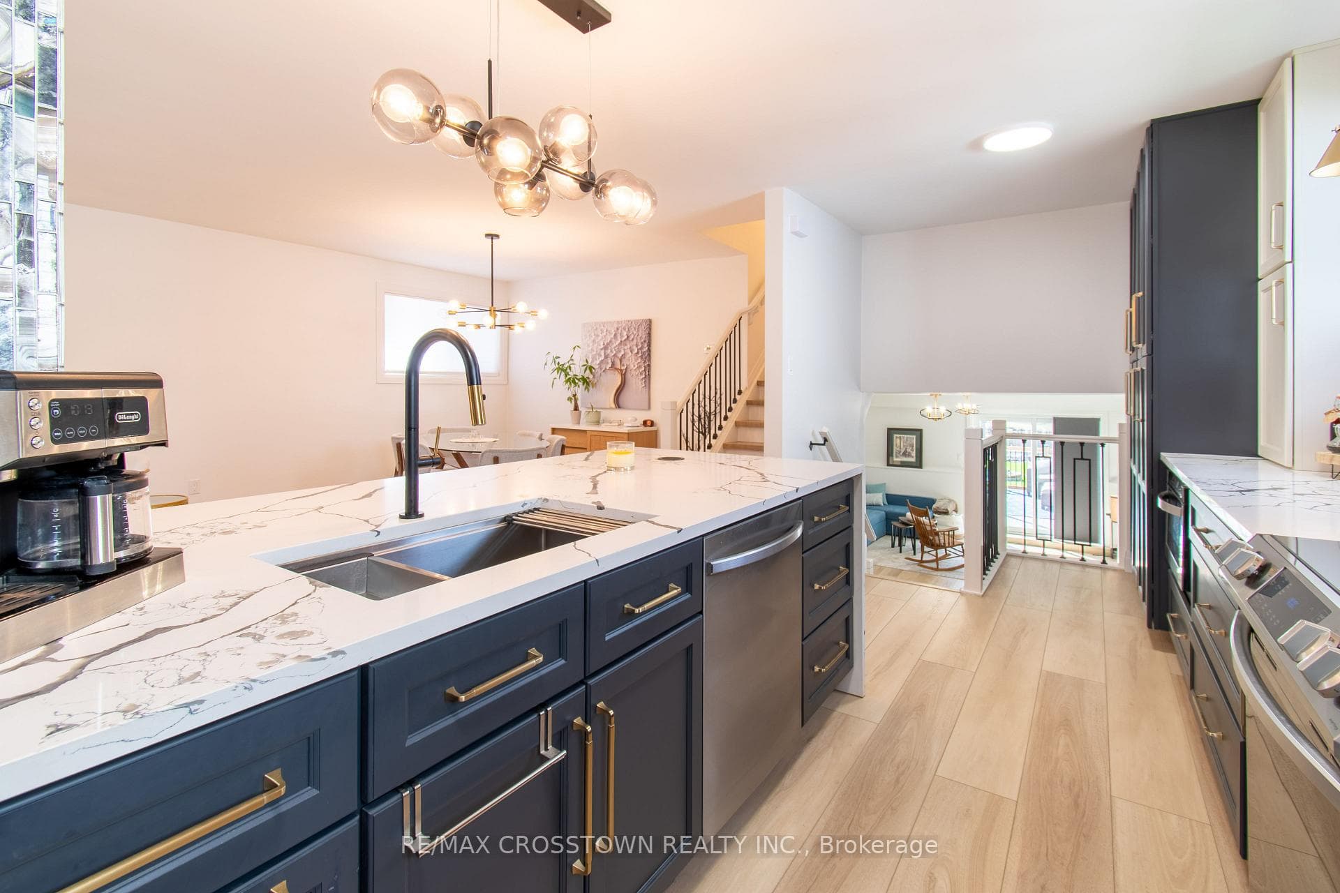 59 Lankin Boulevard photo 8