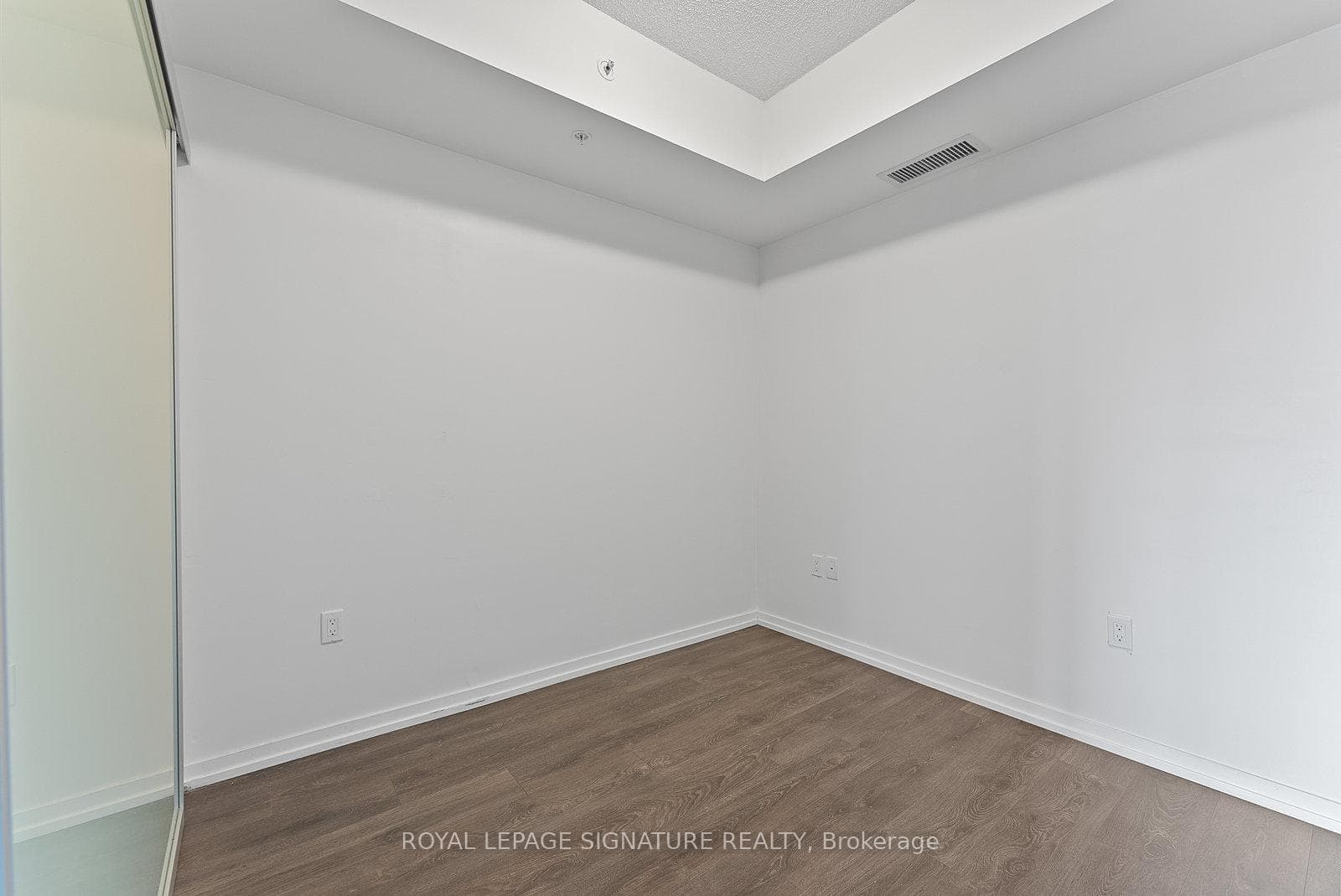 3237 Bayview Avenue Unit 612 photo 22