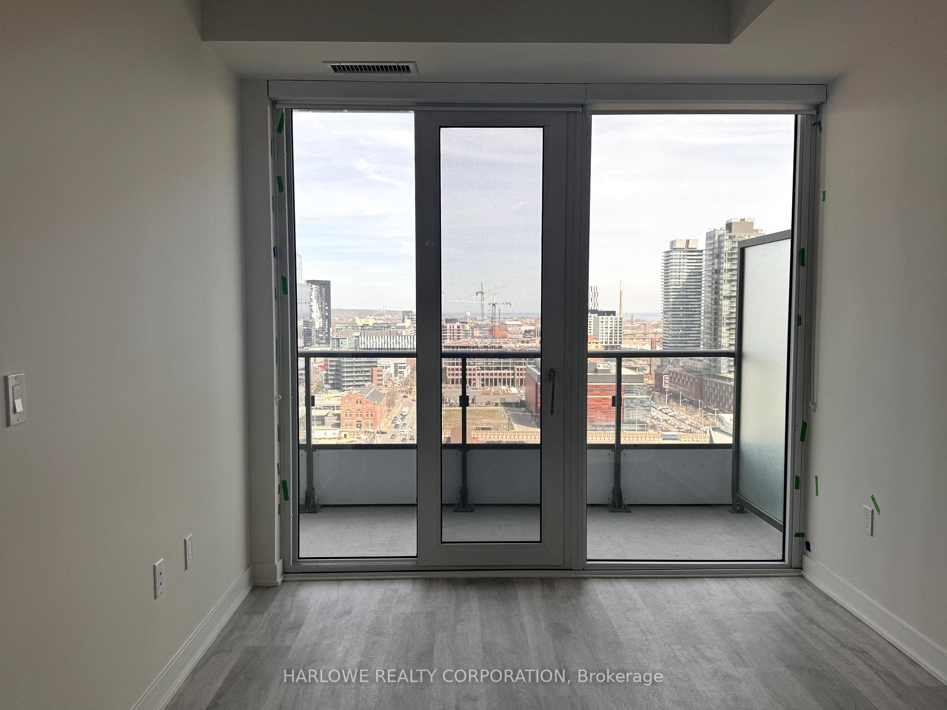 70 Princess Street Unit 1803 E photo 4