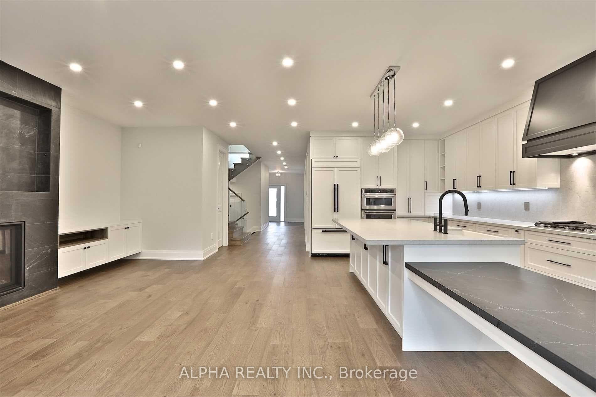117 Peckham Avenue photo 4