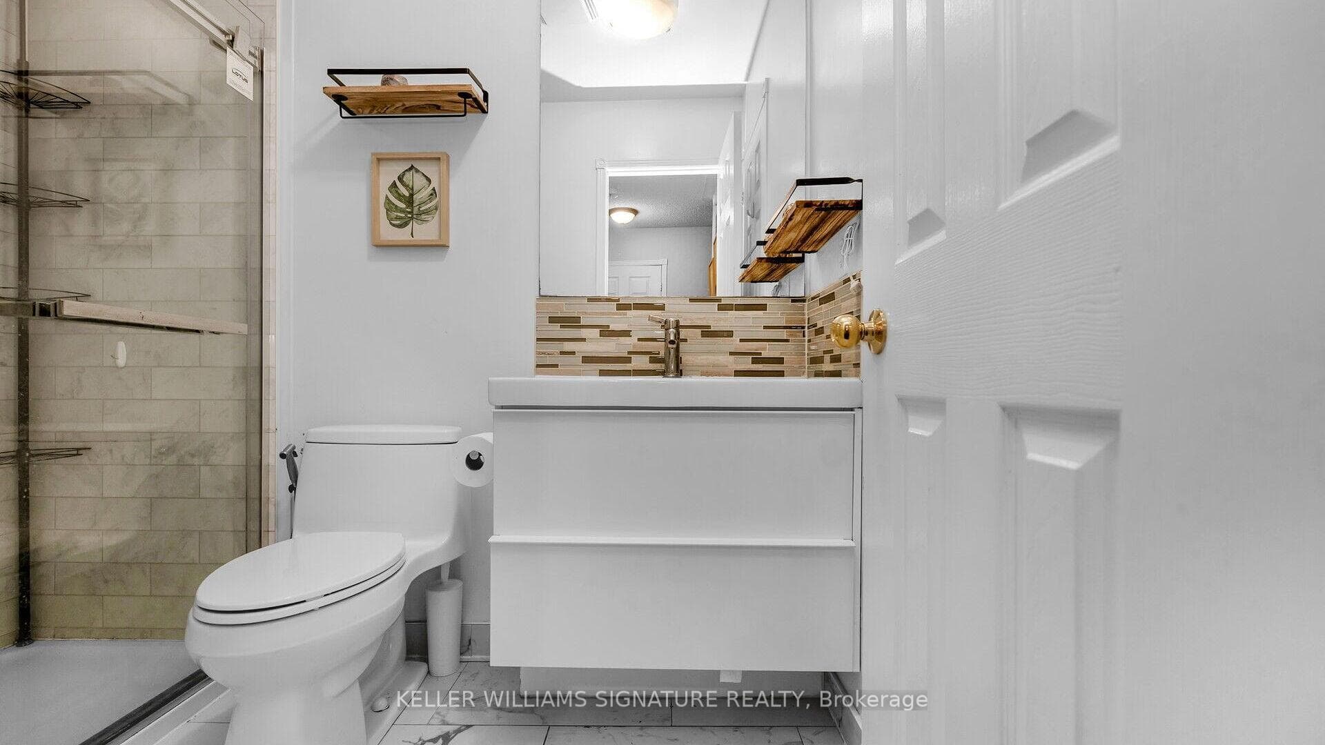 5525 Palmerston Crescent Unit 7 photo 27