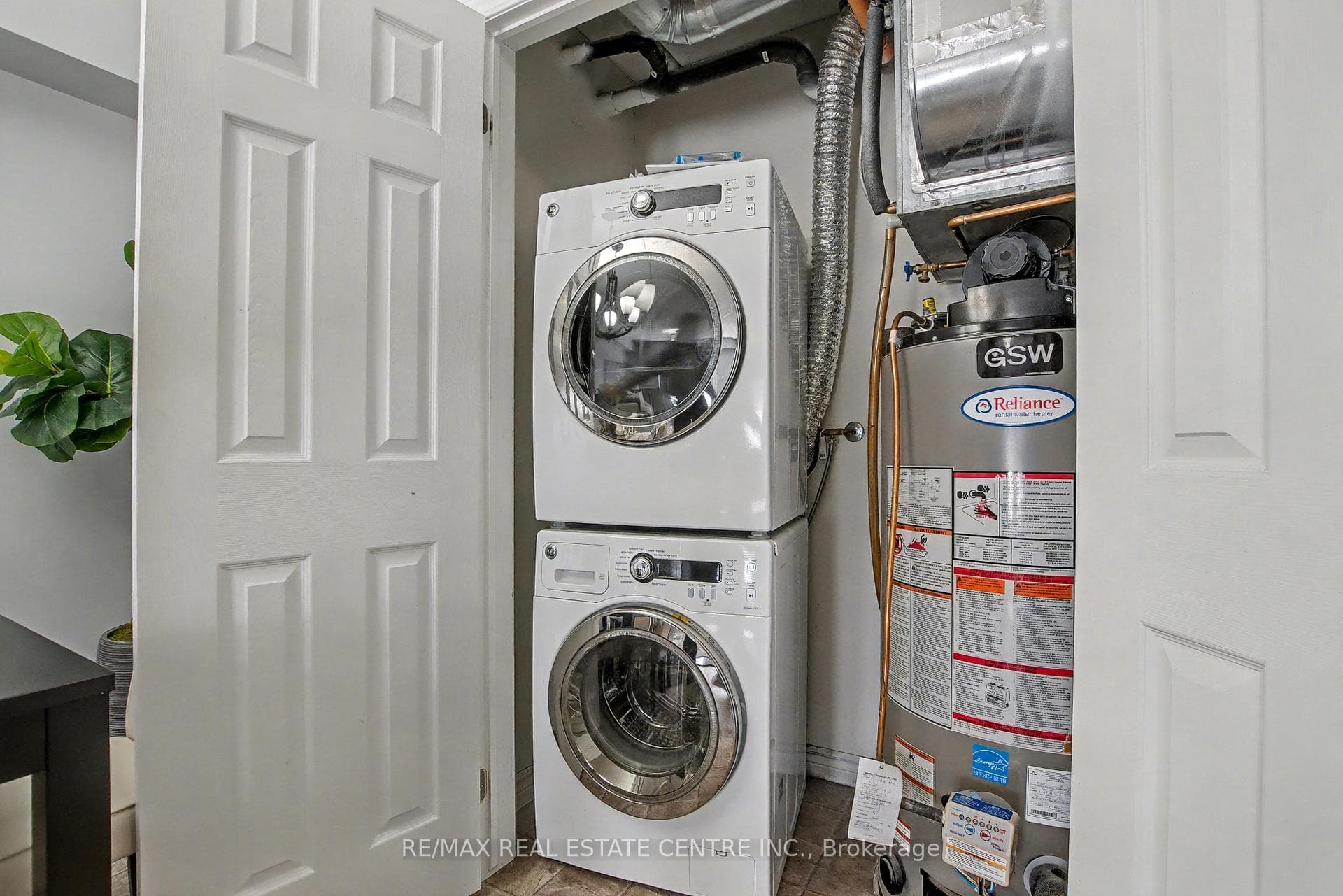 Insuite laundry