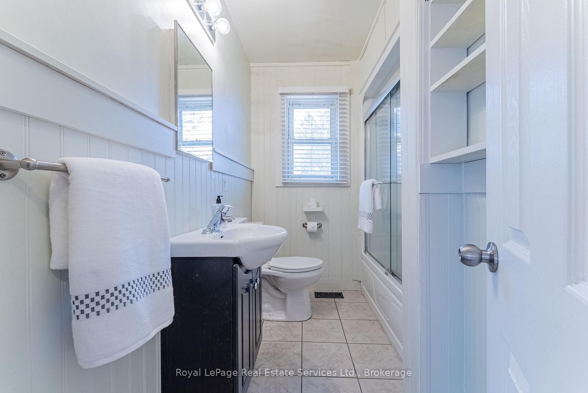 458 Kingsleigh Court photo 22