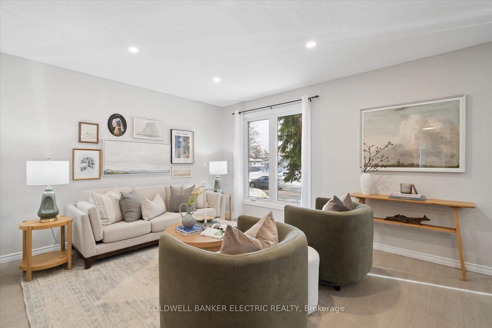 830 Orpington Road photo 5