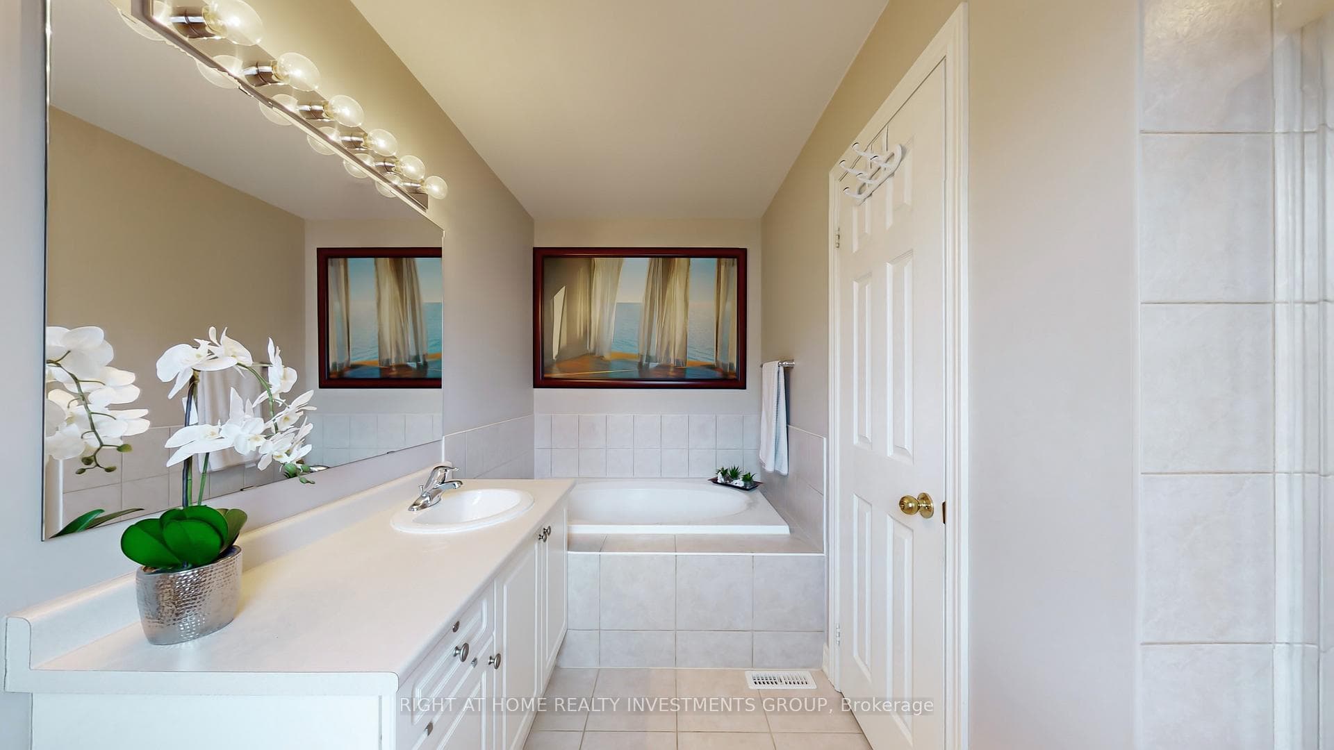 102 Harvest Hills Boulevard photo 23
